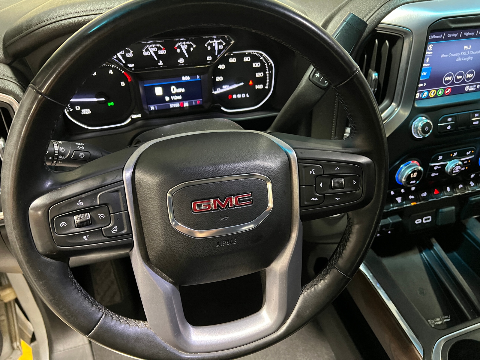 Thumbnail: 2023 GMC Sierra 3500 - 4