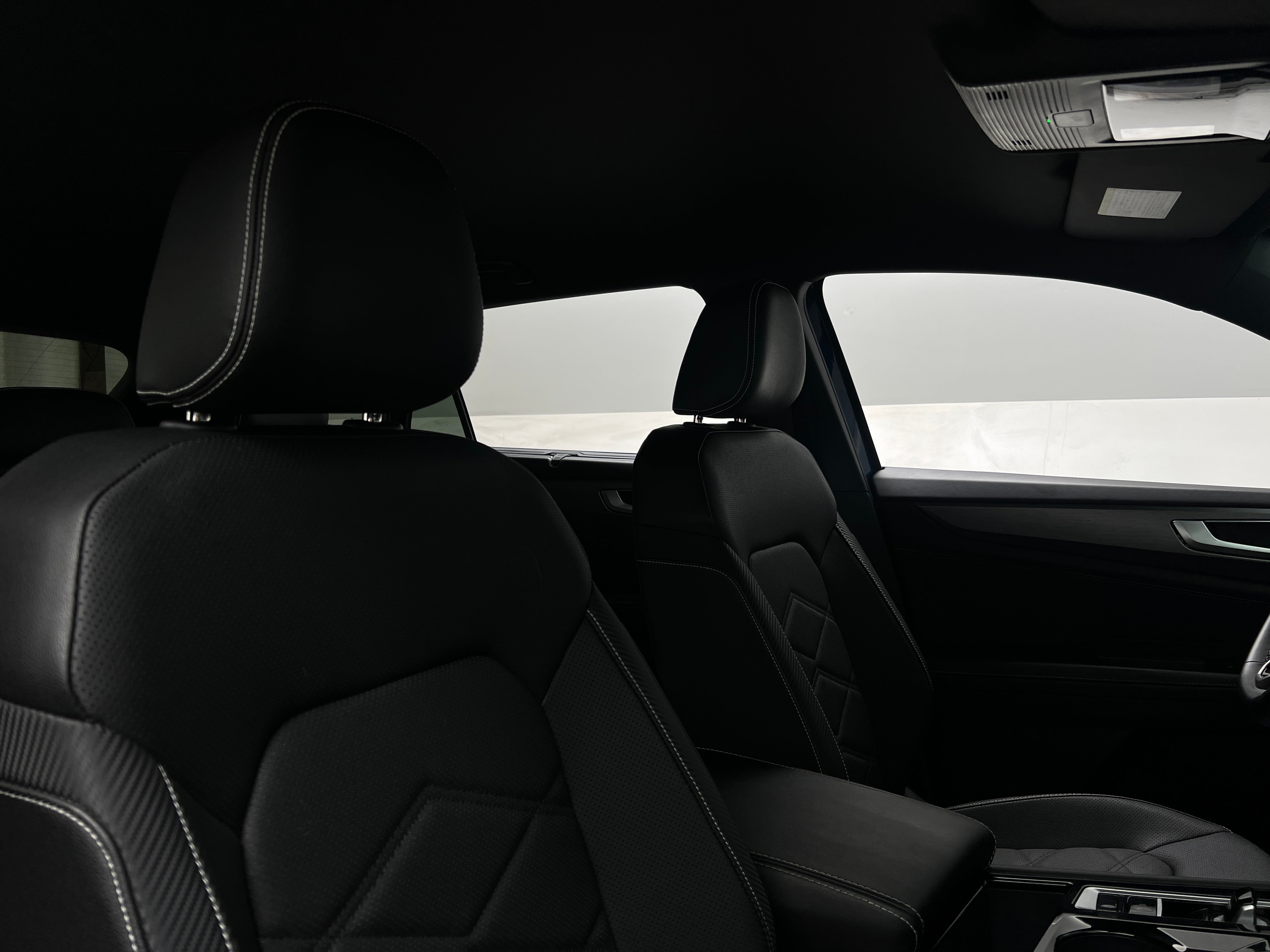 2026 Volkswagen Atlas Cross Sport SE w/Tech