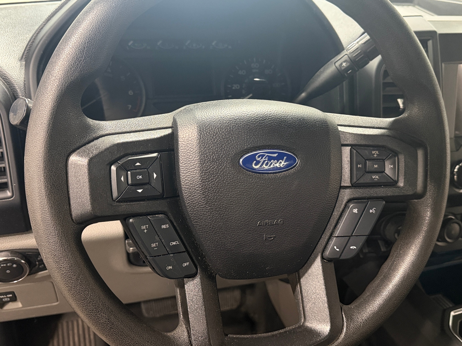 Thumbnail: 2019 Ford Econoline - 5