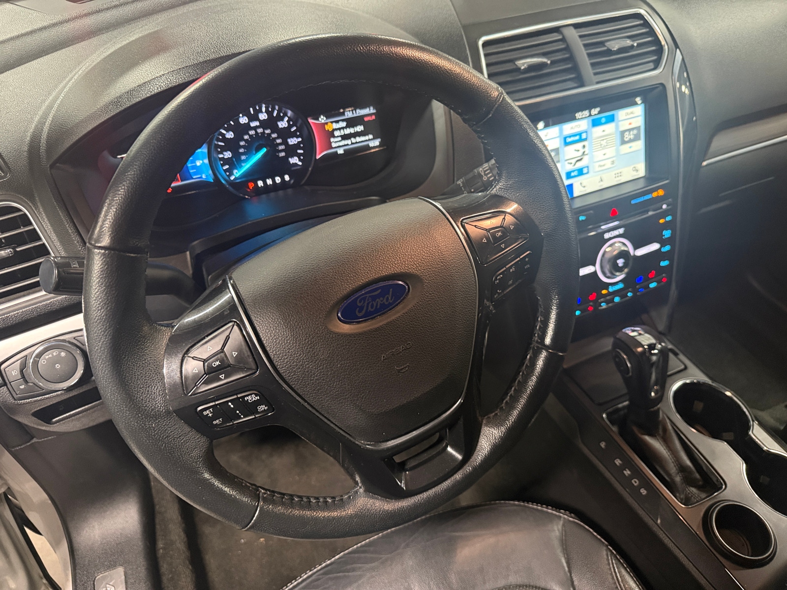 Thumbnail: 2018 Ford Explorer - 4