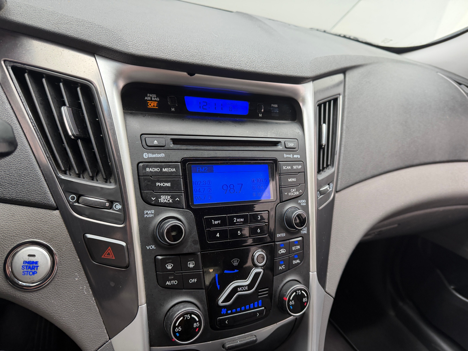 Thumbnail: 2012 Hyundai Sonata - 4