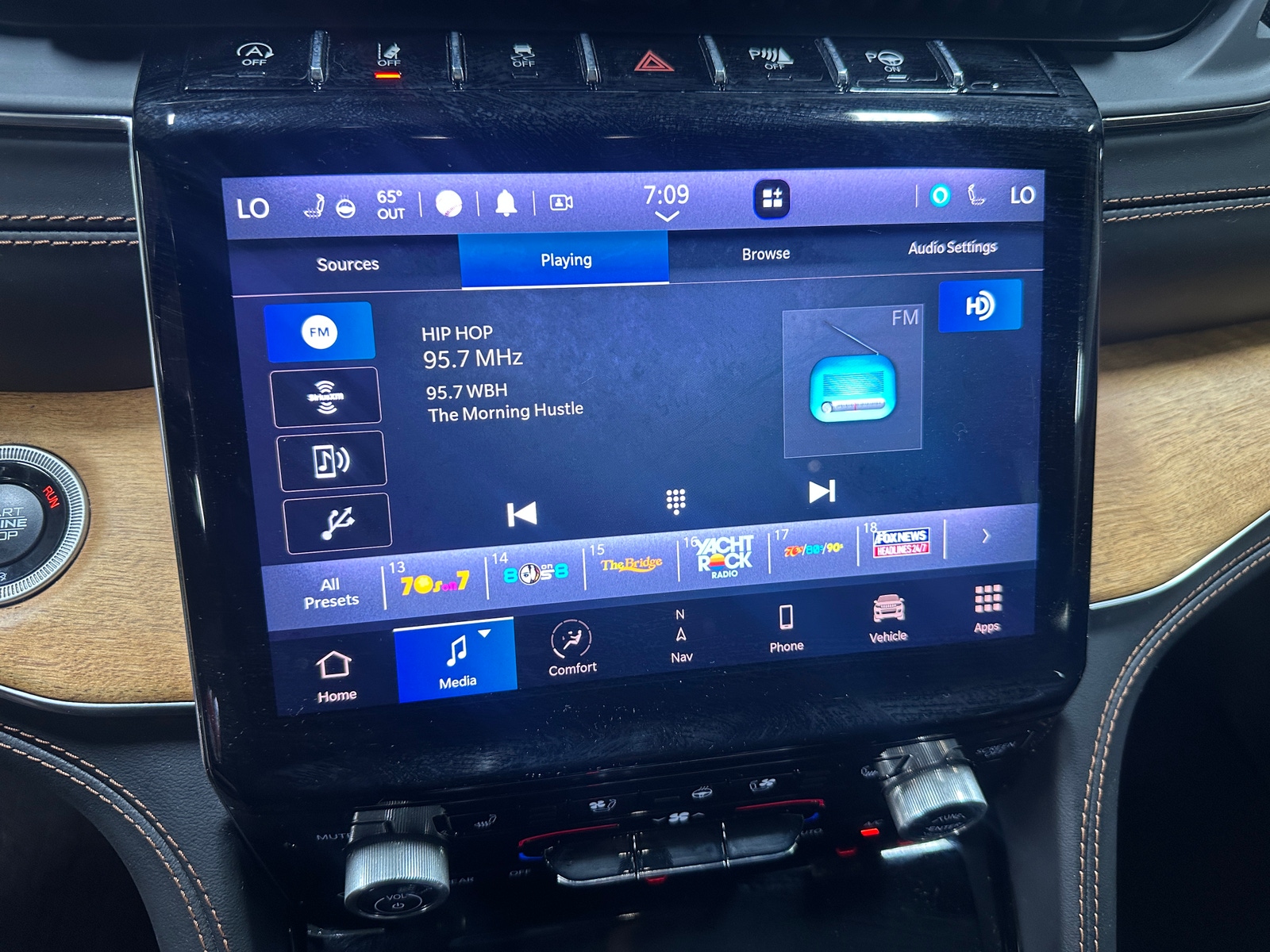 Thumbnail: 2021 Jeep Grand Cherokee L - 3