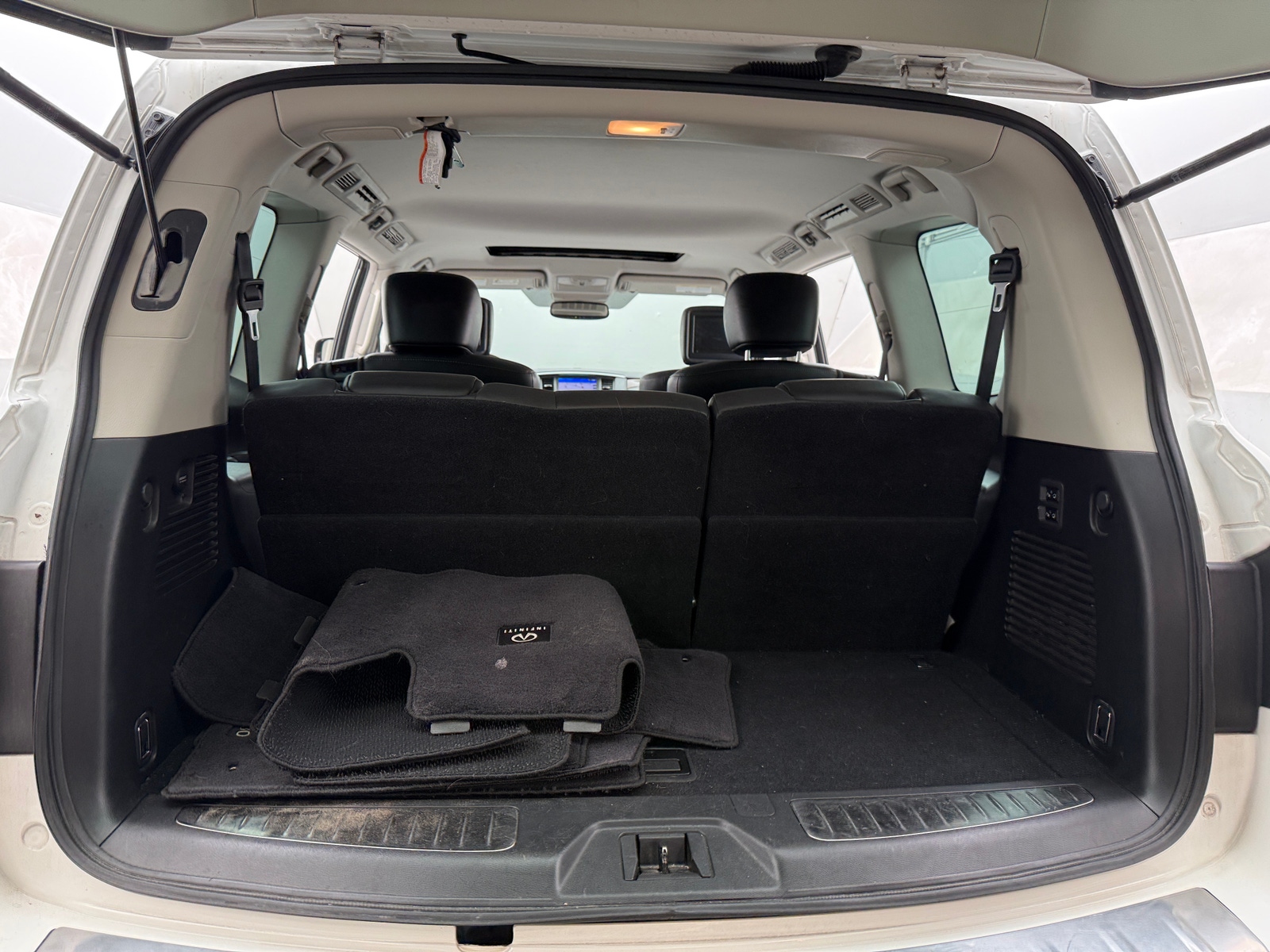 Thumbnail: 2018 INFINITI QX80 - 6