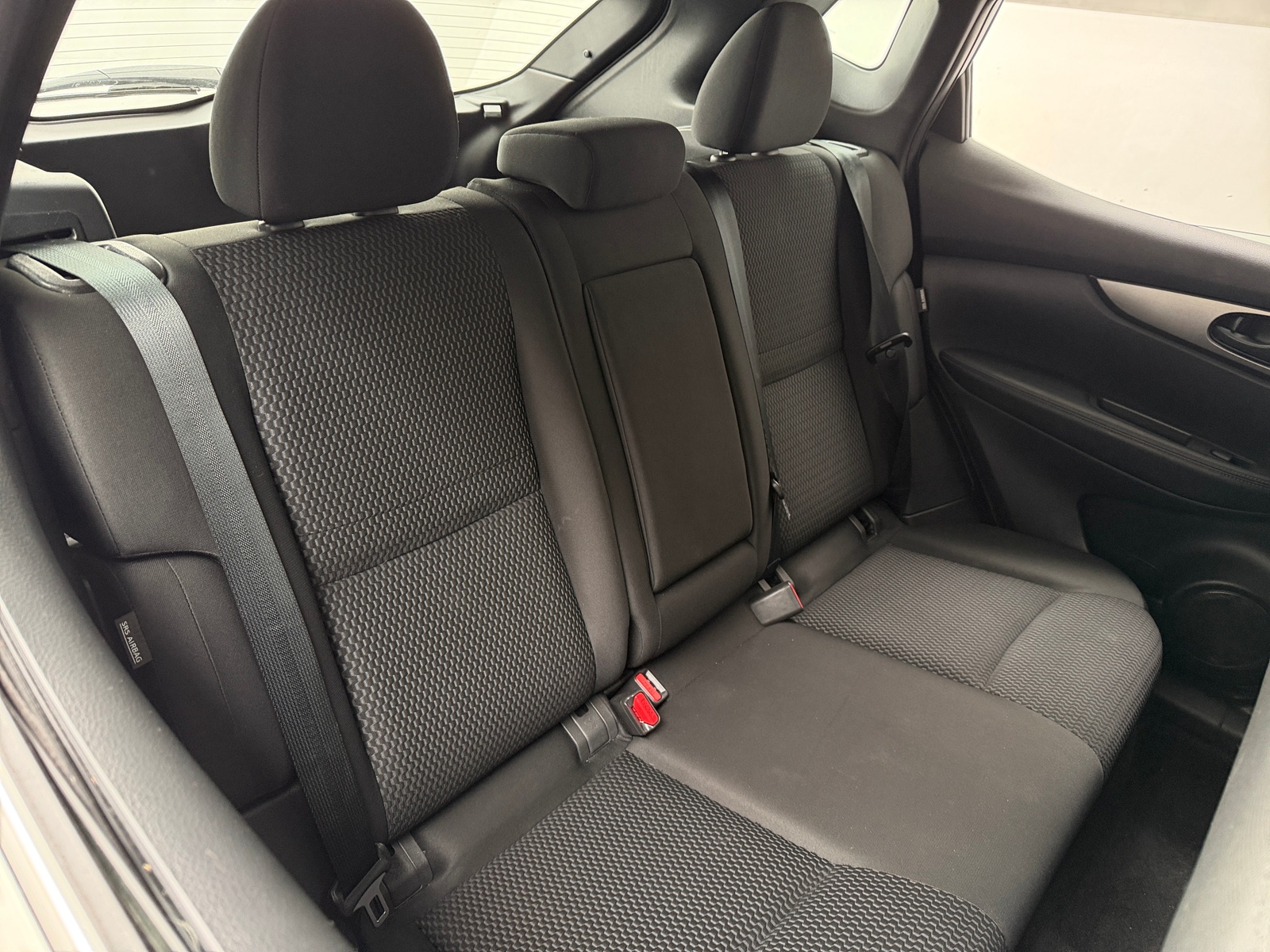 Thumbnail: 2021 Nissan Rogue Sport - 6