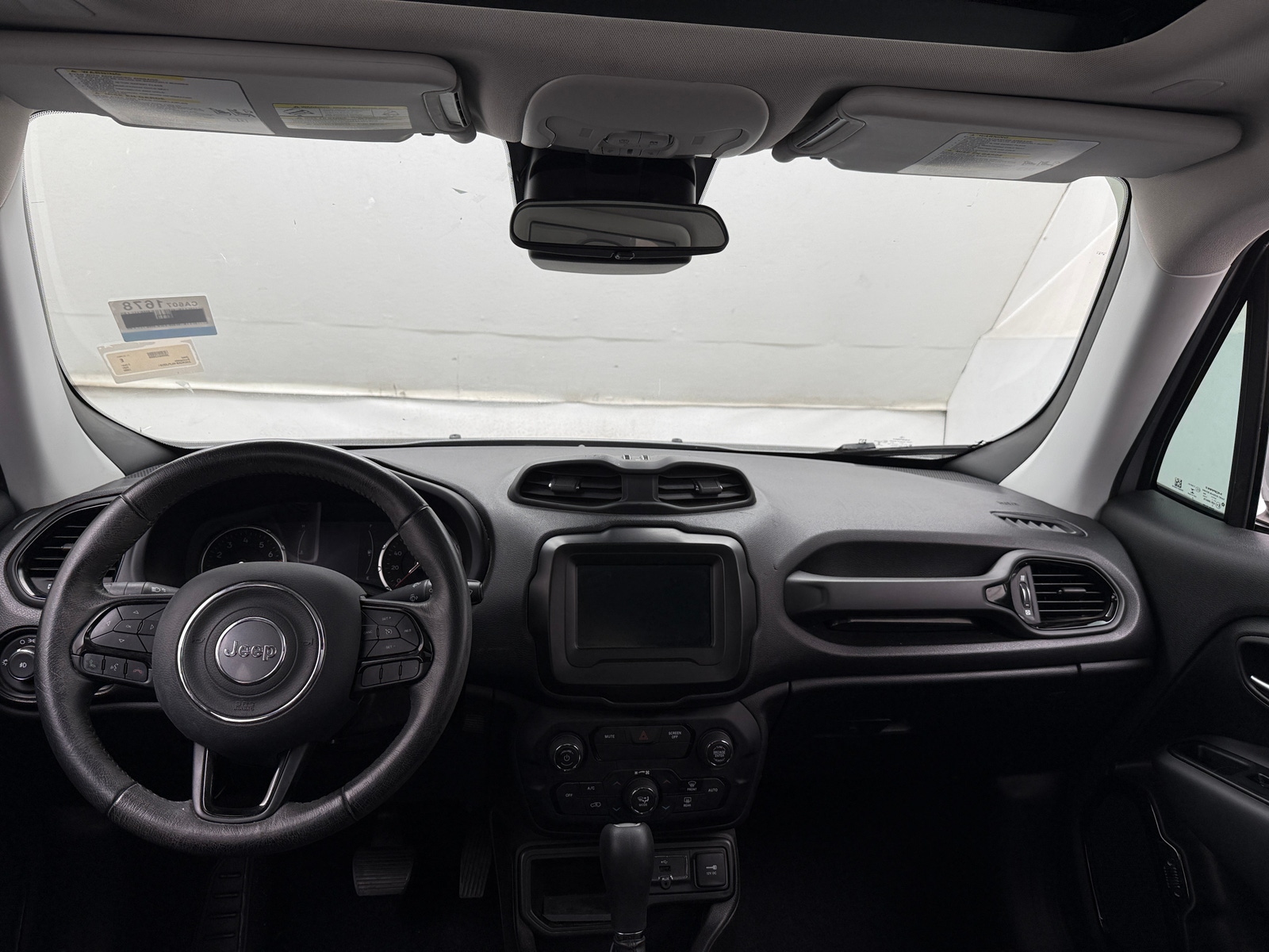 Thumbnail: 2020 Jeep Renegade - 3