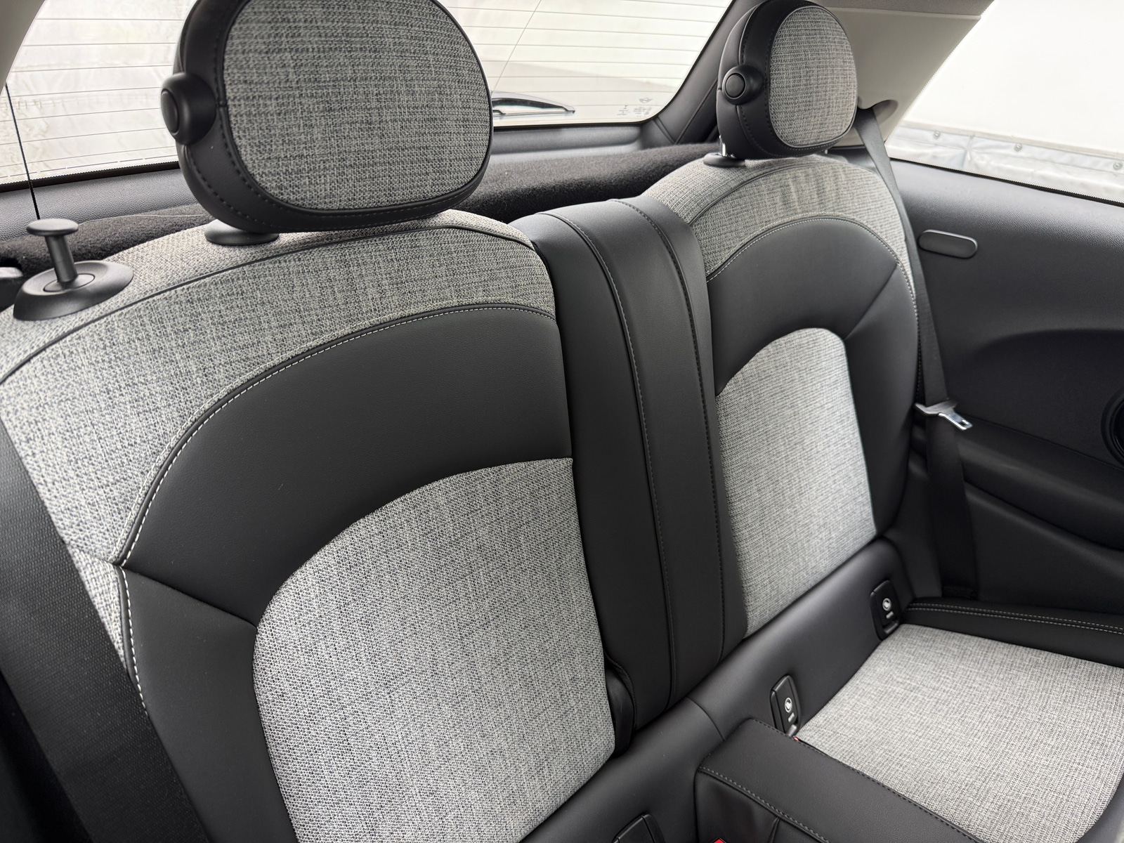 Thumbnail: 2021 MINI Cooper Hardtop - 6