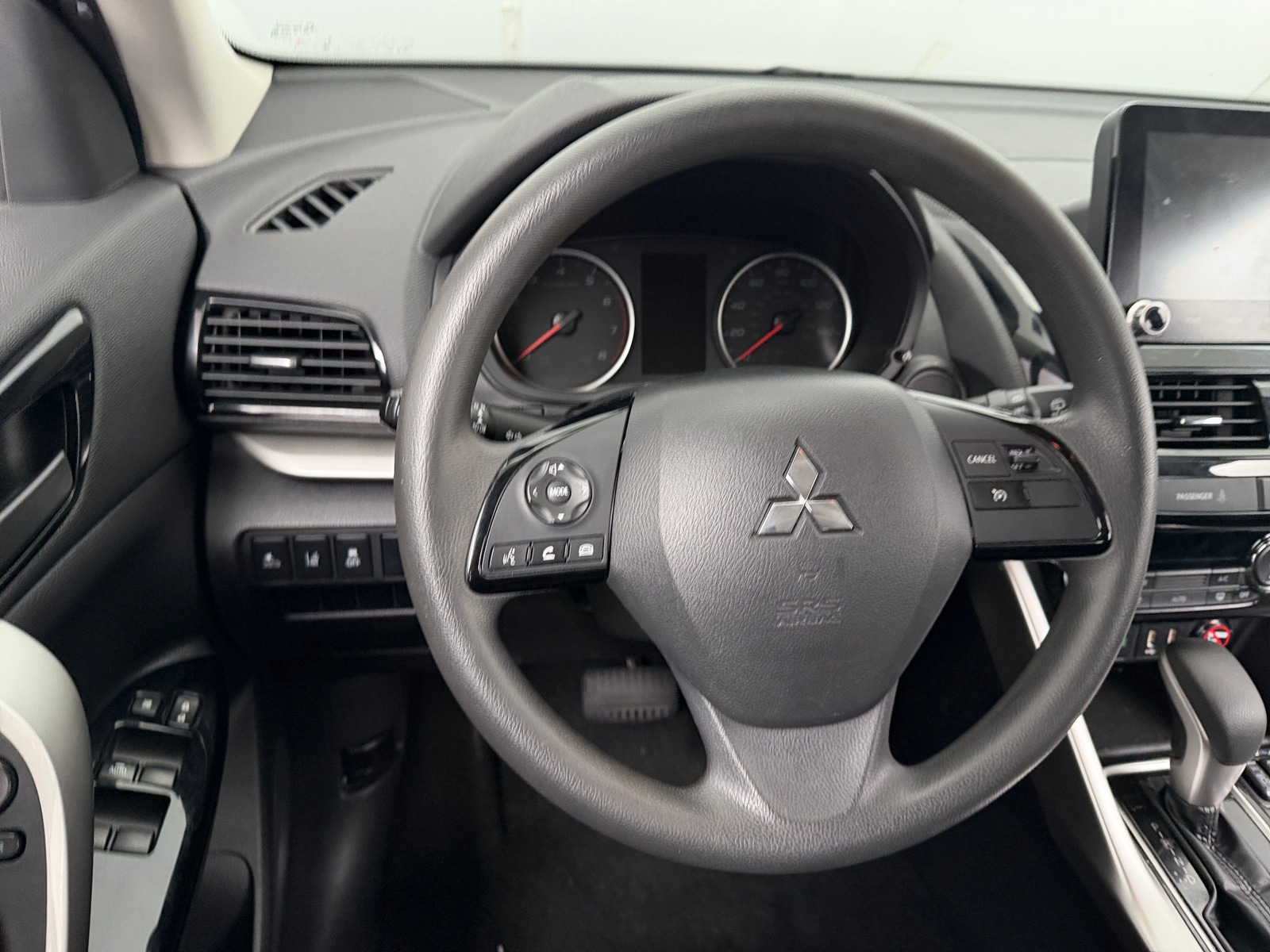 Thumbnail: 2023 Mitsubishi Eclipse Cross - 5