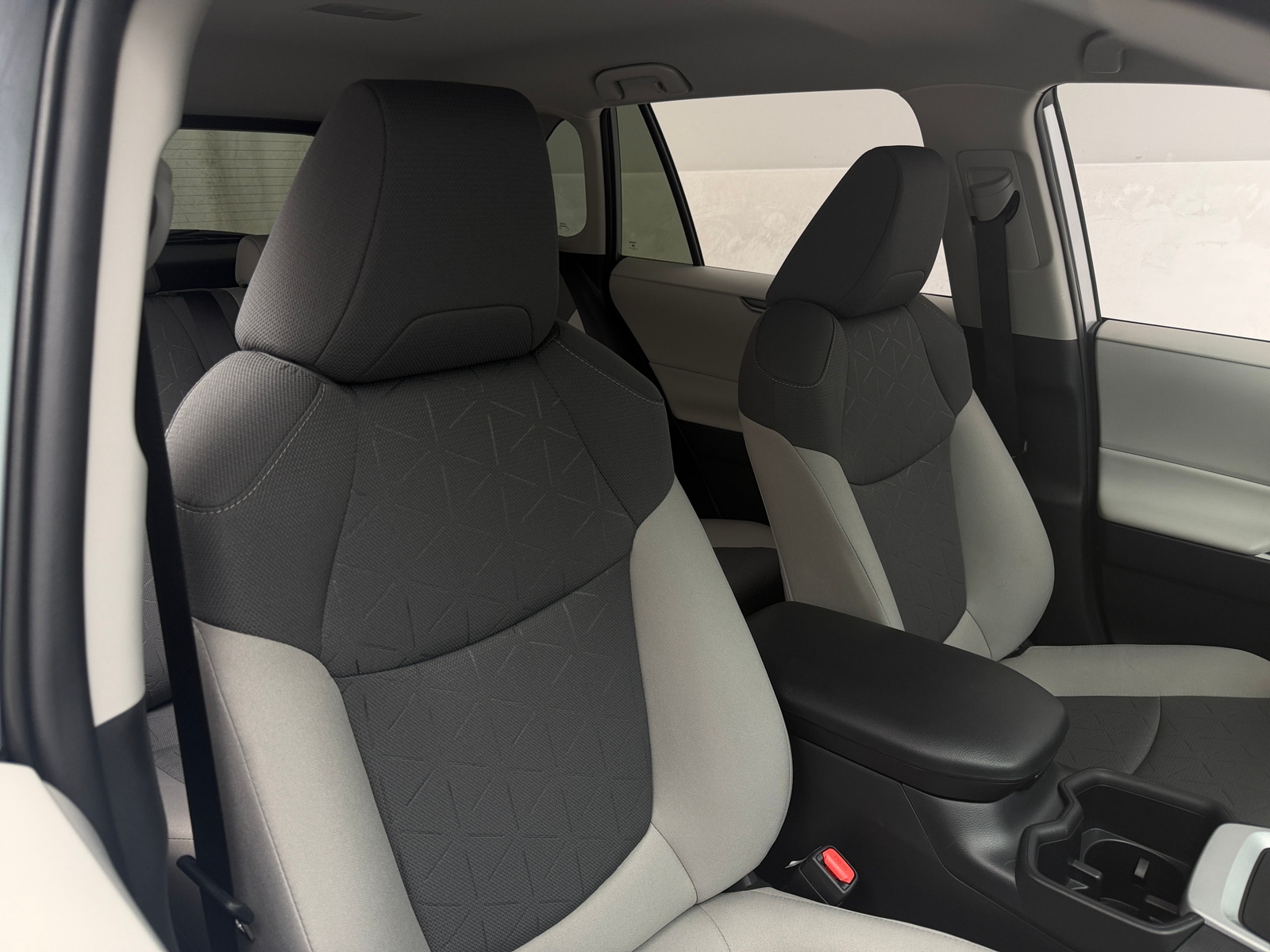 Thumbnail: 2025 Toyota RAV4 - 2