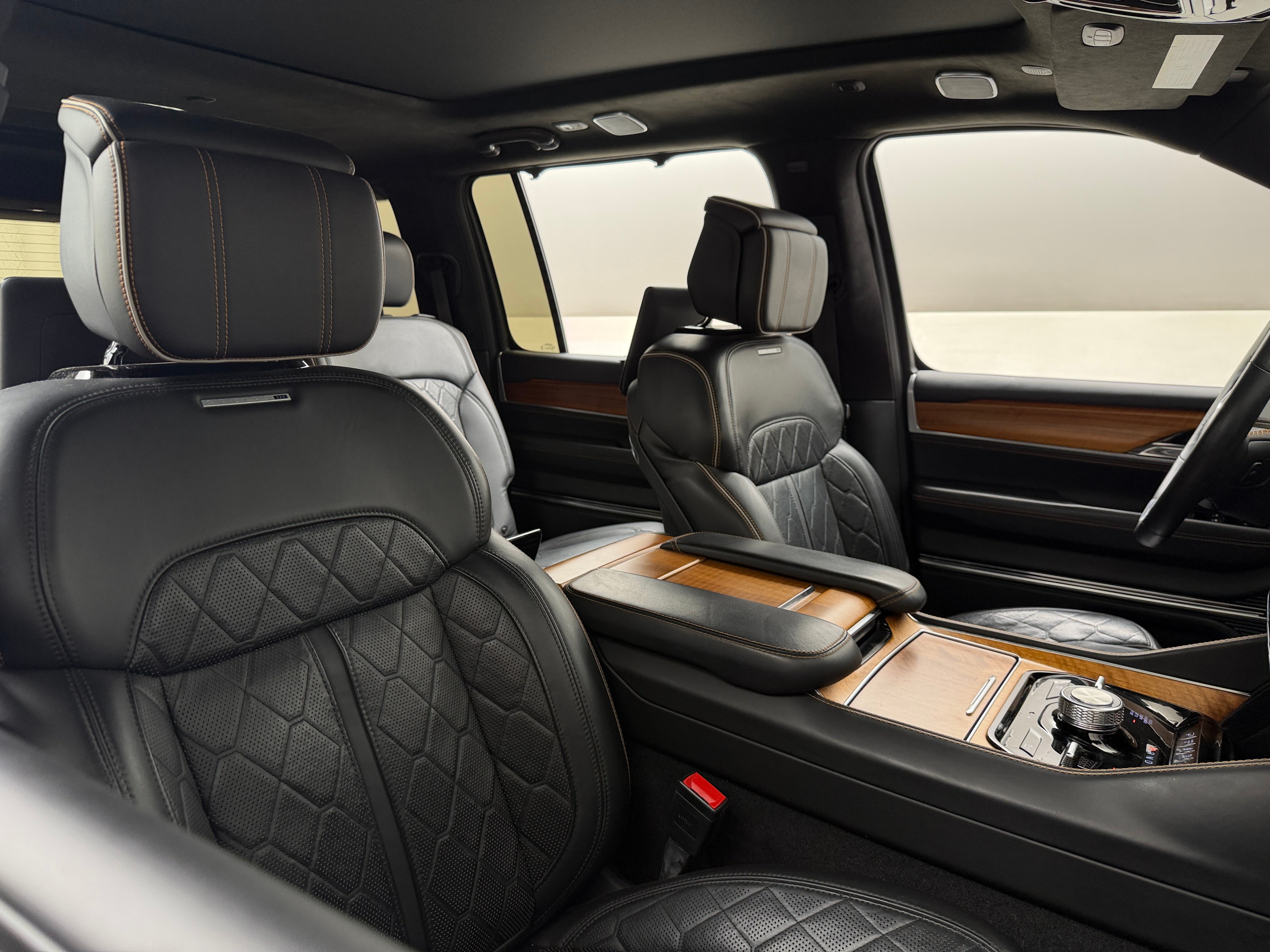 2022 Jeep Grand Wagoneer