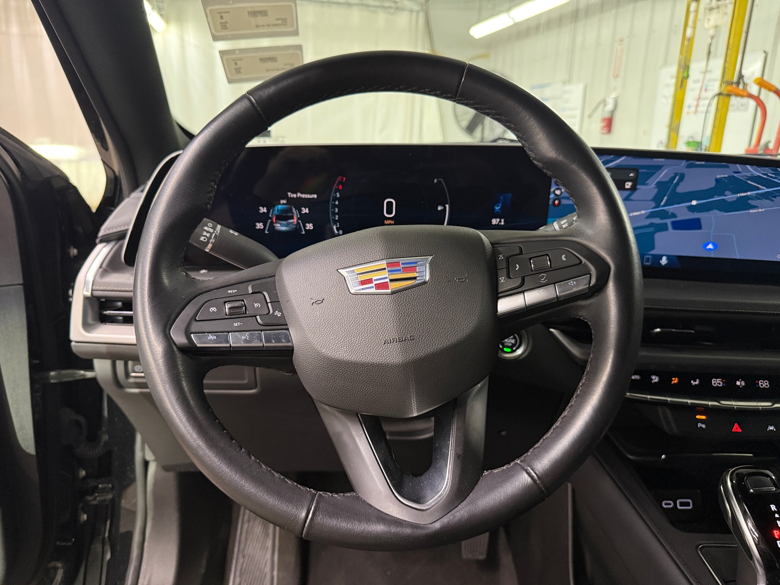 Thumbnail: 2025 Cadillac XT4 - 4