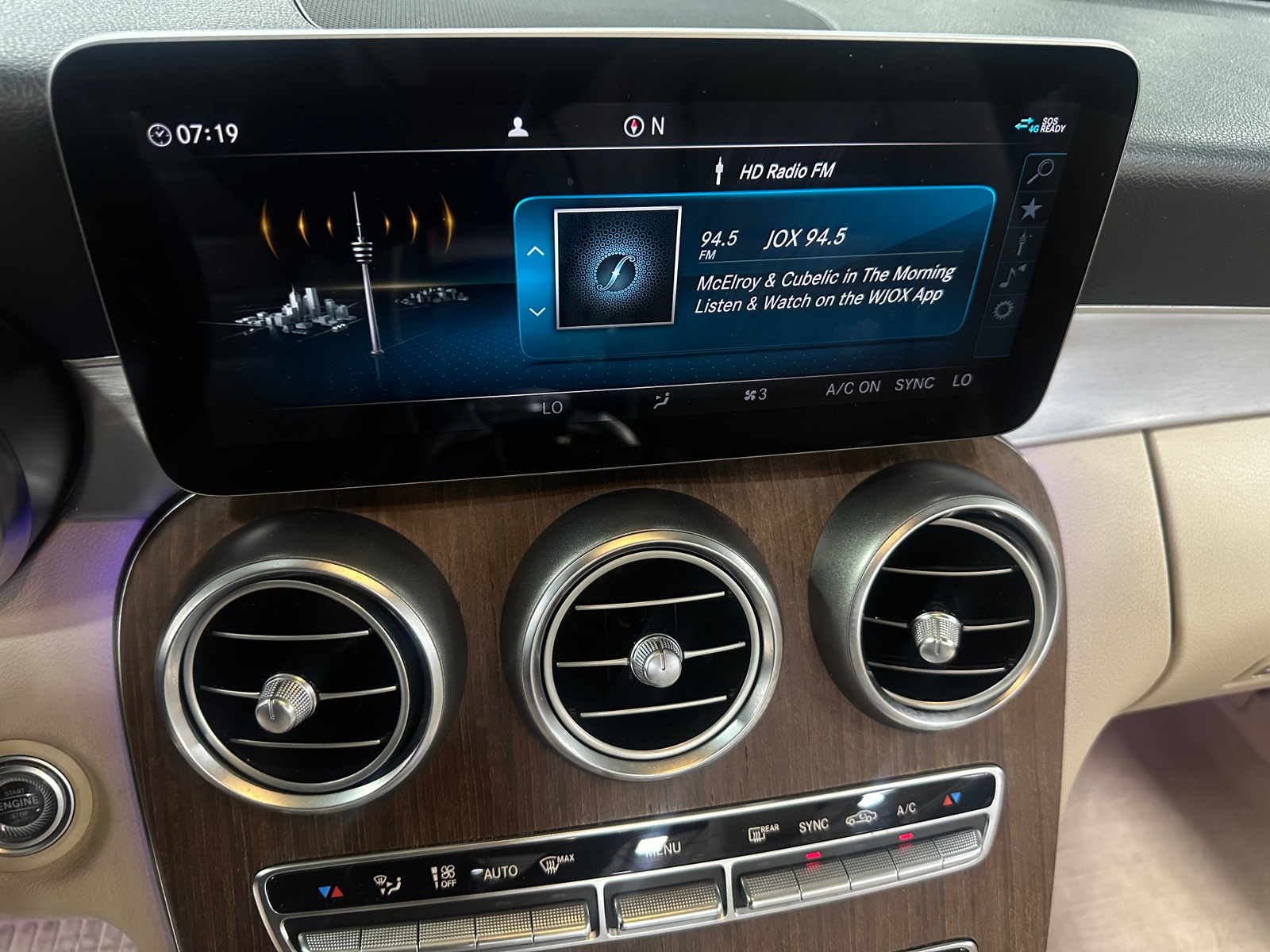 Thumbnail: 2019 Mercedes-Benz C-Class - 3