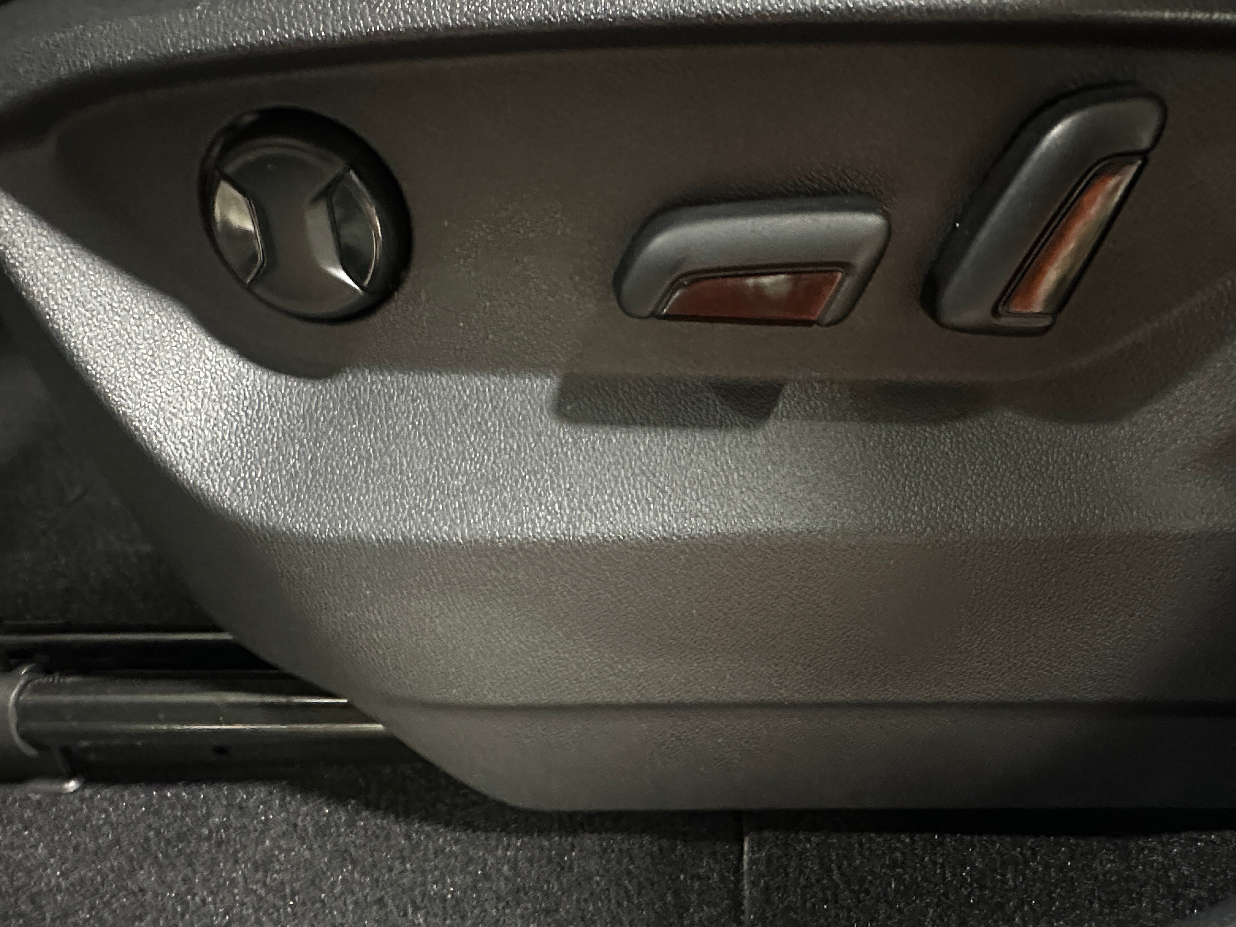 1V2SE2CA8PC210850