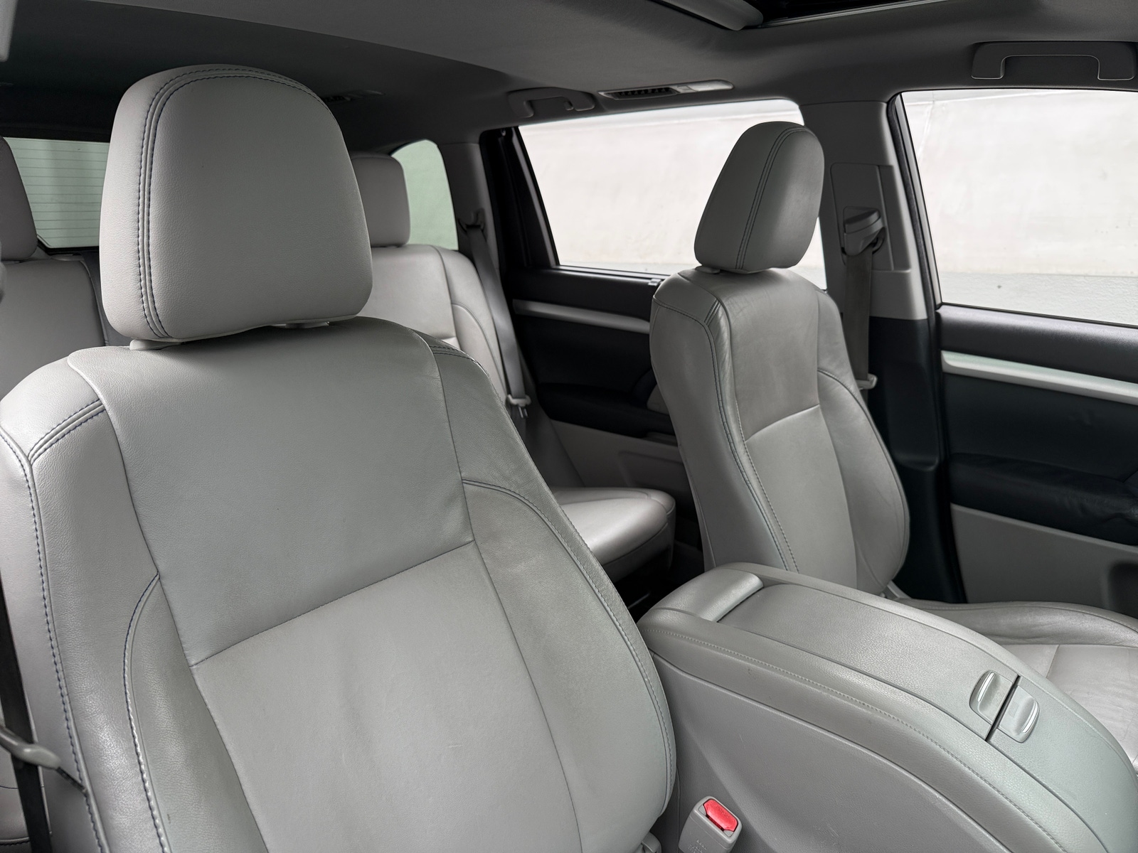 Thumbnail: 2014 Toyota Highlander - 2