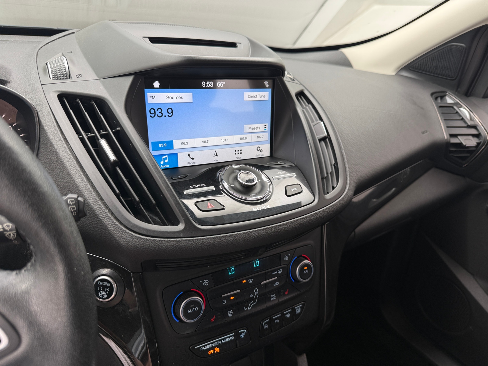 Thumbnail: 2018 Ford Escape - 3