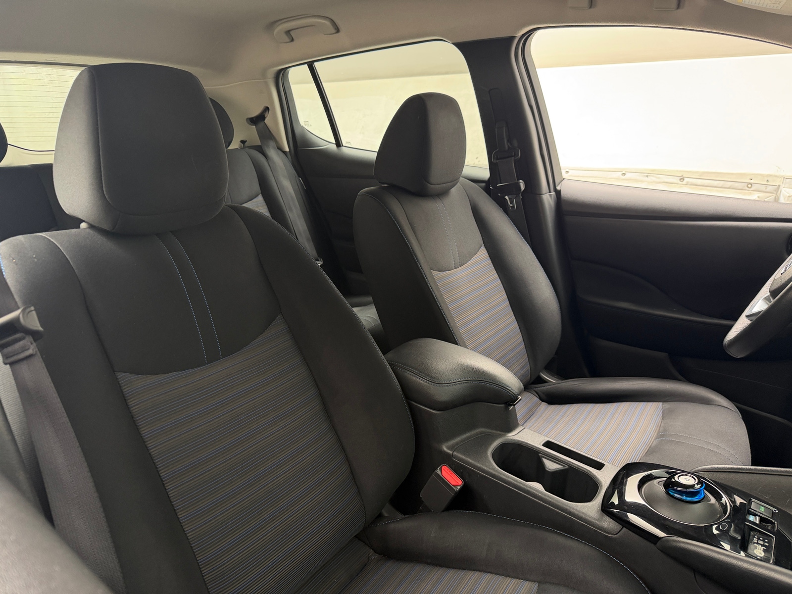 Thumbnail: 2022 Nissan Leaf - 2
