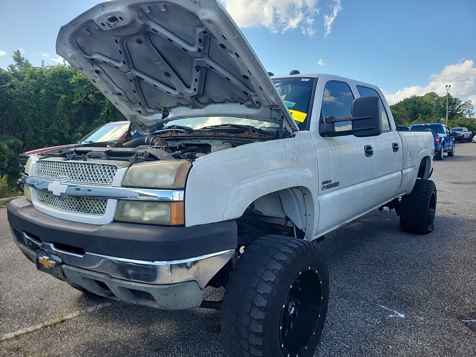2004 Chevrolet Silverado 2500HD Crew Cab 153" WB 4WD LT