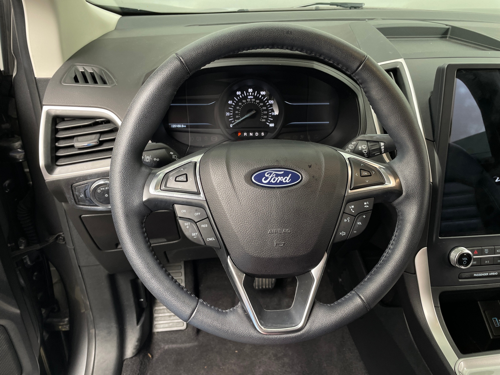 Thumbnail: 2023 Ford Edge - 4