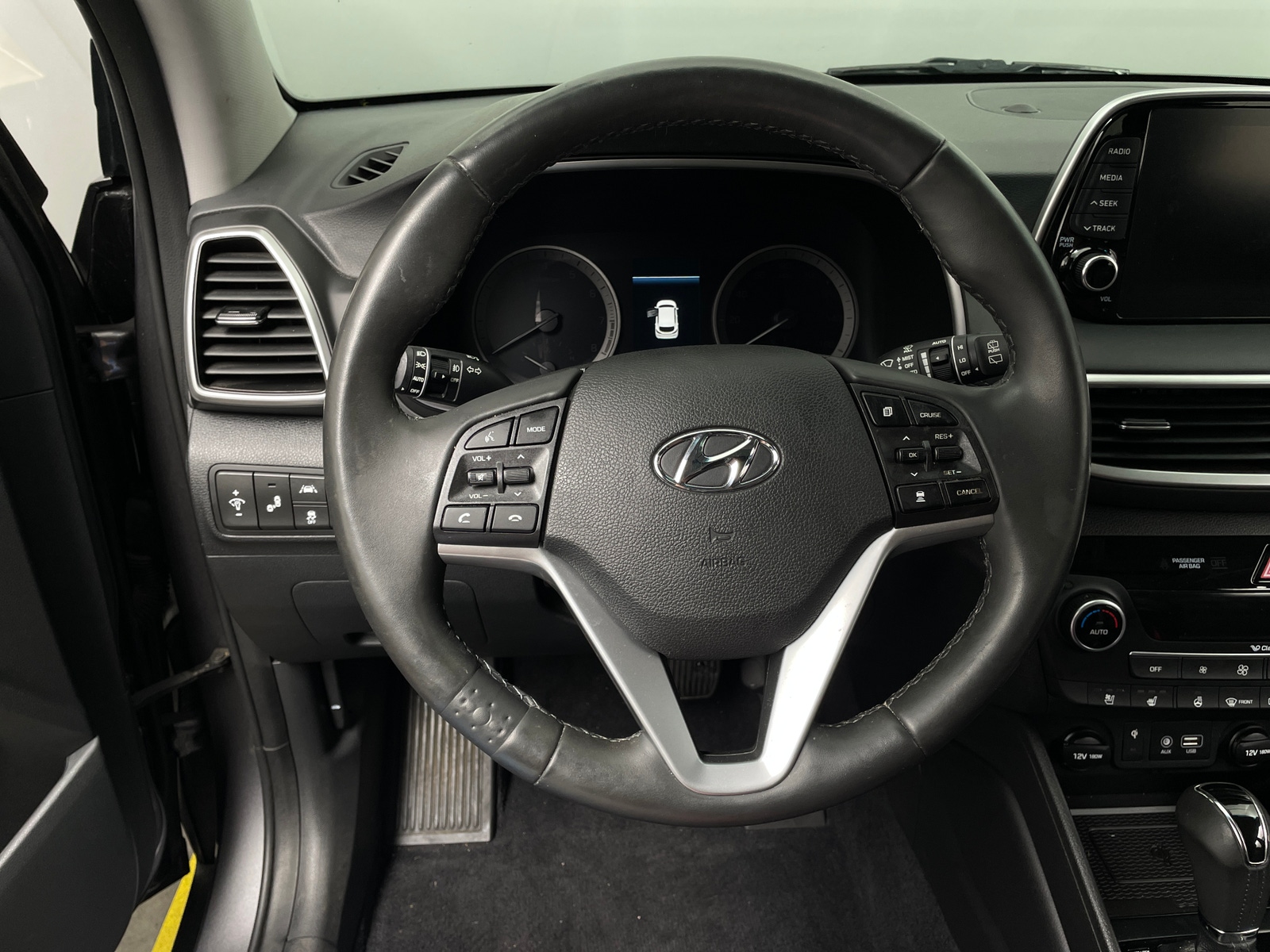 Thumbnail: 2020 Hyundai Tucson - 4