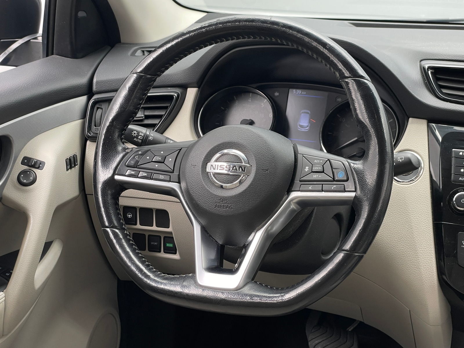 Thumbnail: 2020 Nissan Rogue Sport - 4
