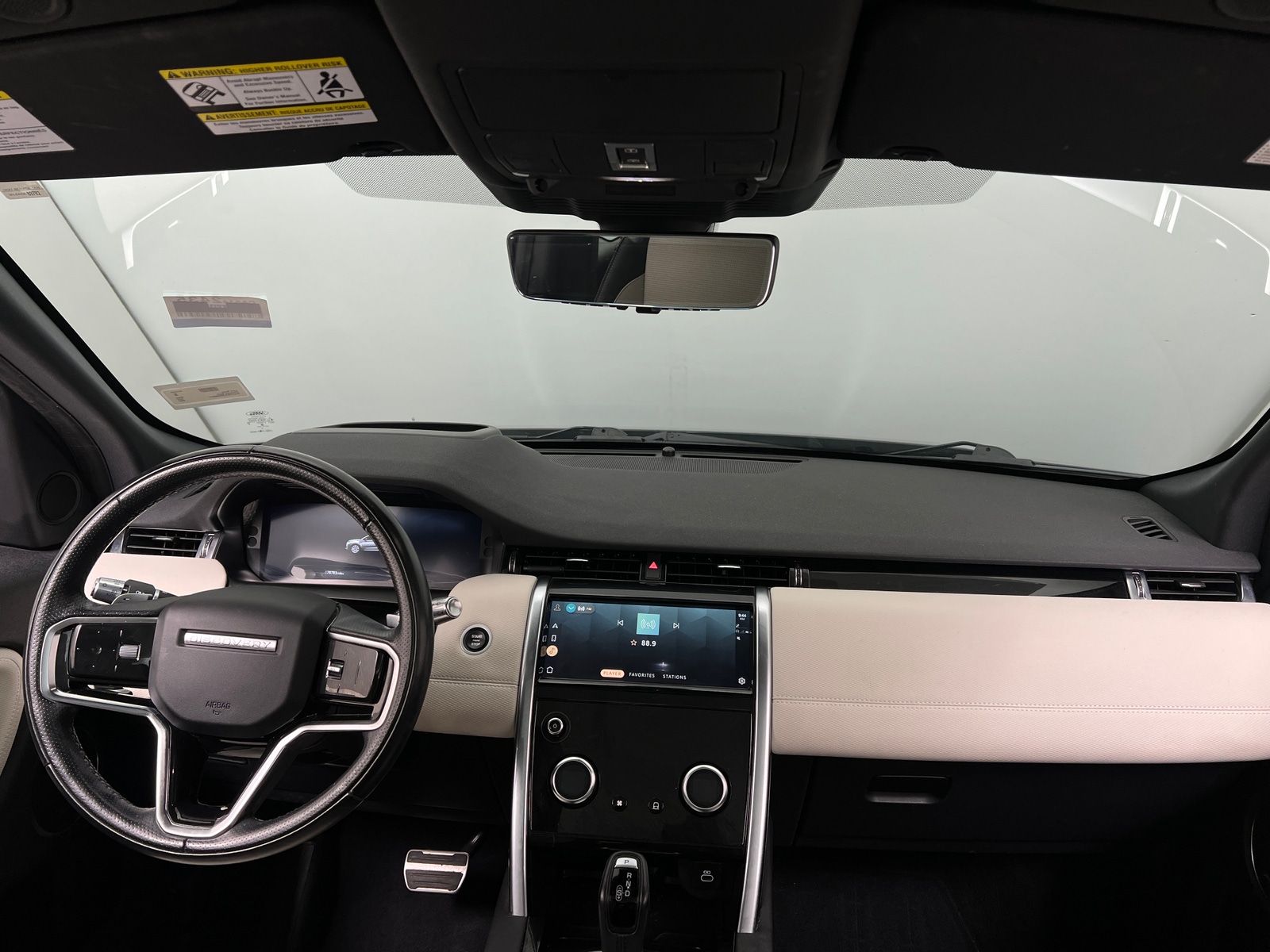 Thumbnail: 2021 Land Rover Discovery Sport - 2