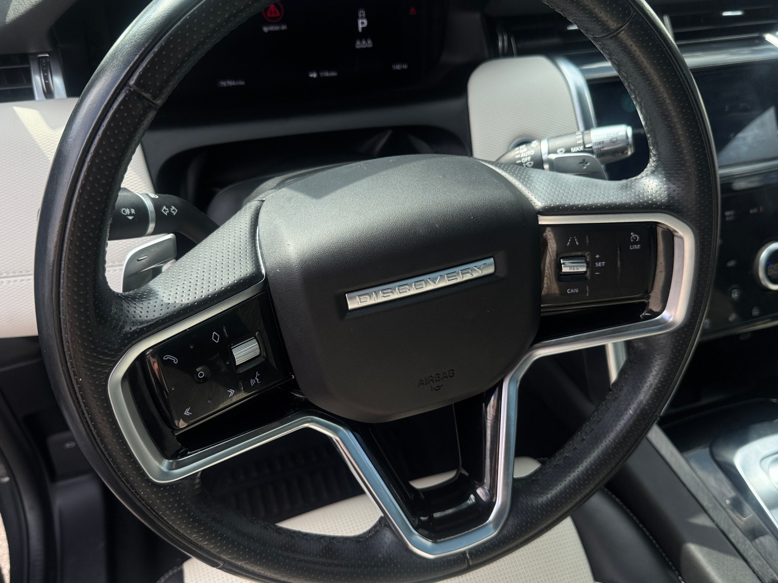 Thumbnail: 2021 Land Rover Discovery Sport - 4