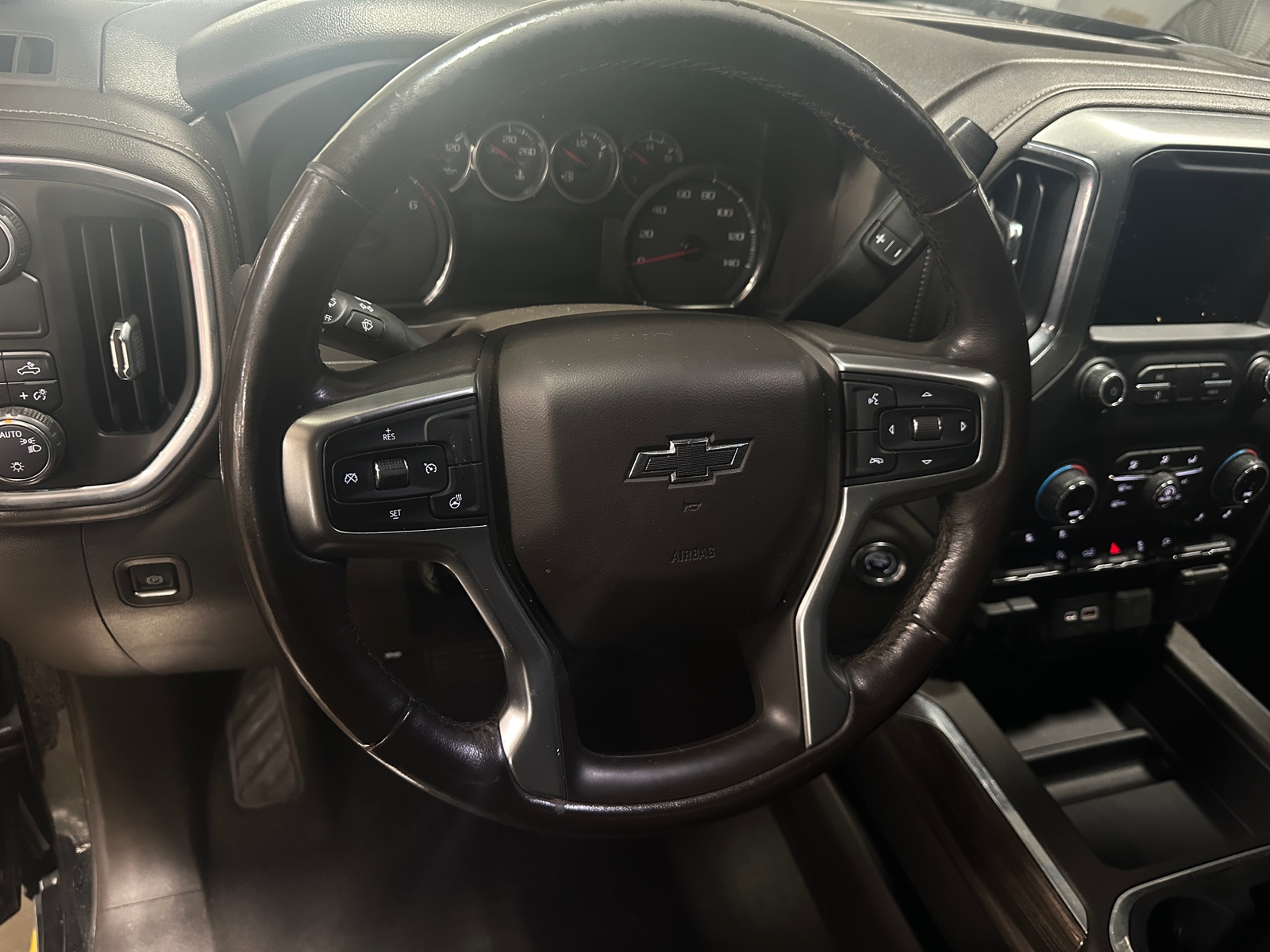 Thumbnail: 2020 Chevrolet Silverado 1500 - 5