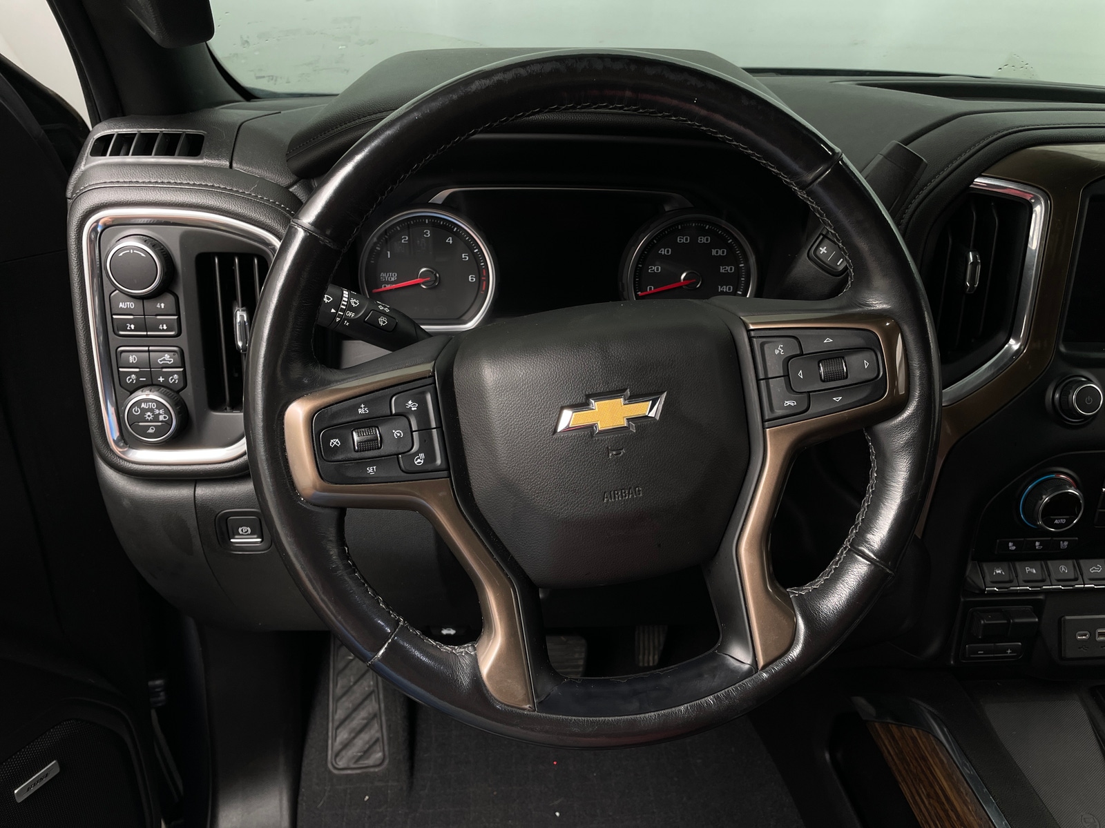 Thumbnail: 2019 Chevrolet Silverado 1500 - 4