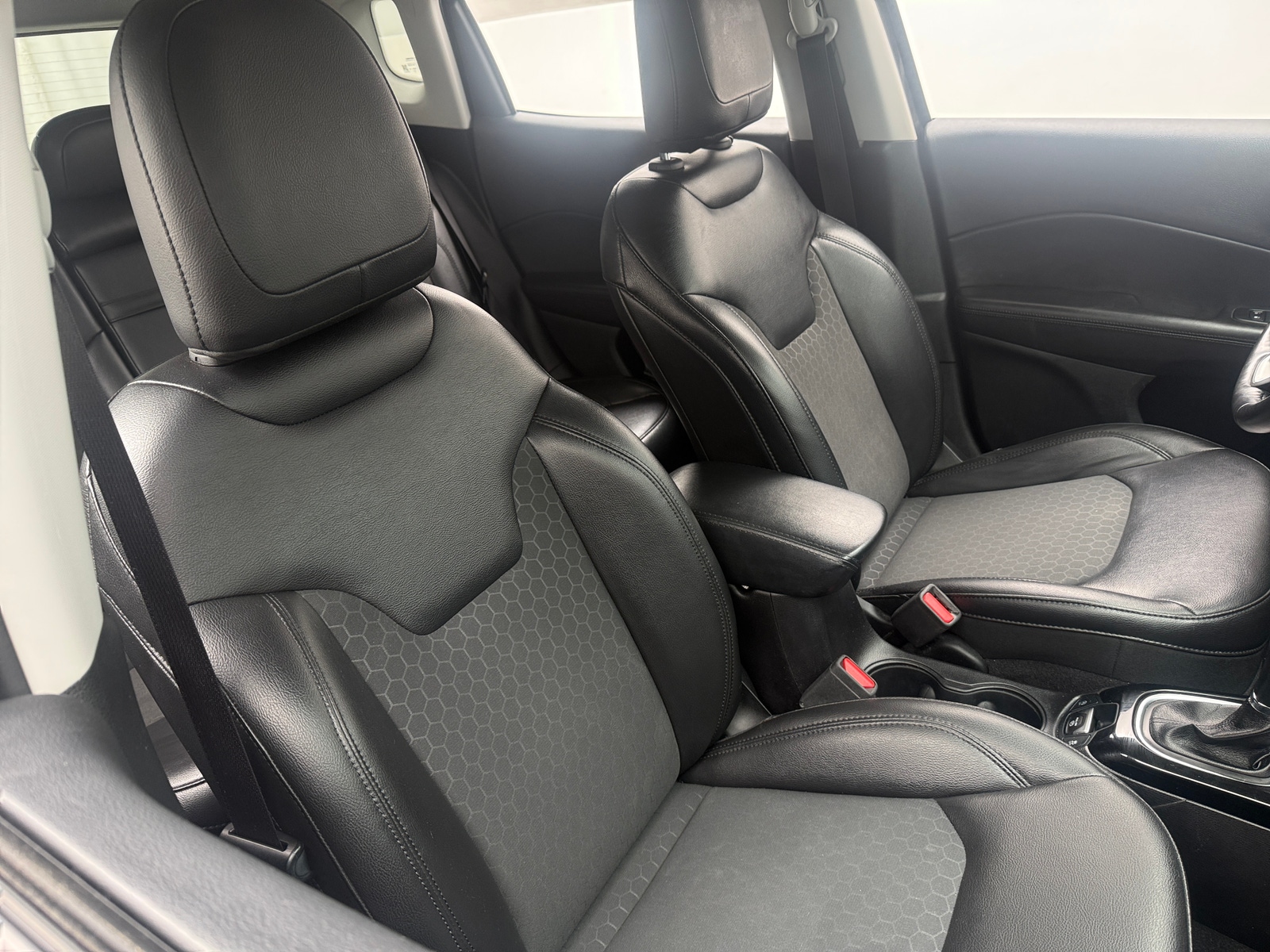 Thumbnail: 2019 Jeep Compass - 2