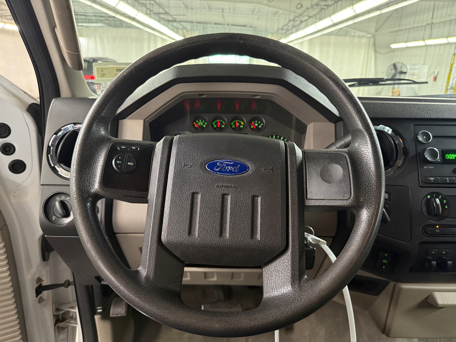 Thumbnail: 2010 Ford Econoline - 5