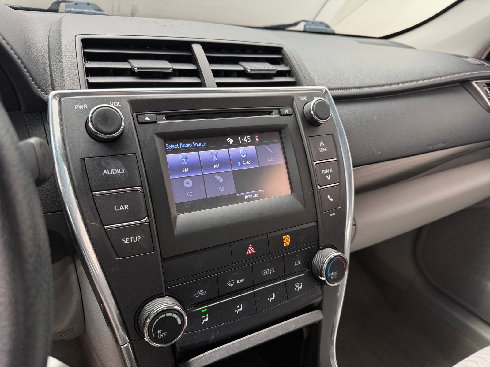 Thumbnail: 2015 Toyota Camry - 4