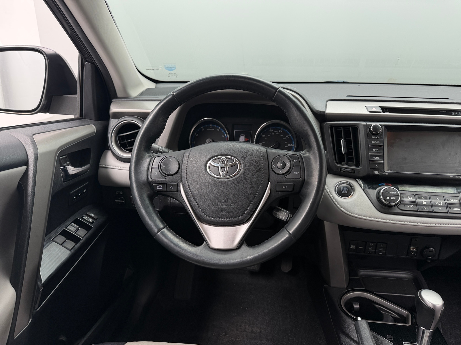 Thumbnail: 2018 Toyota RAV4 - 5