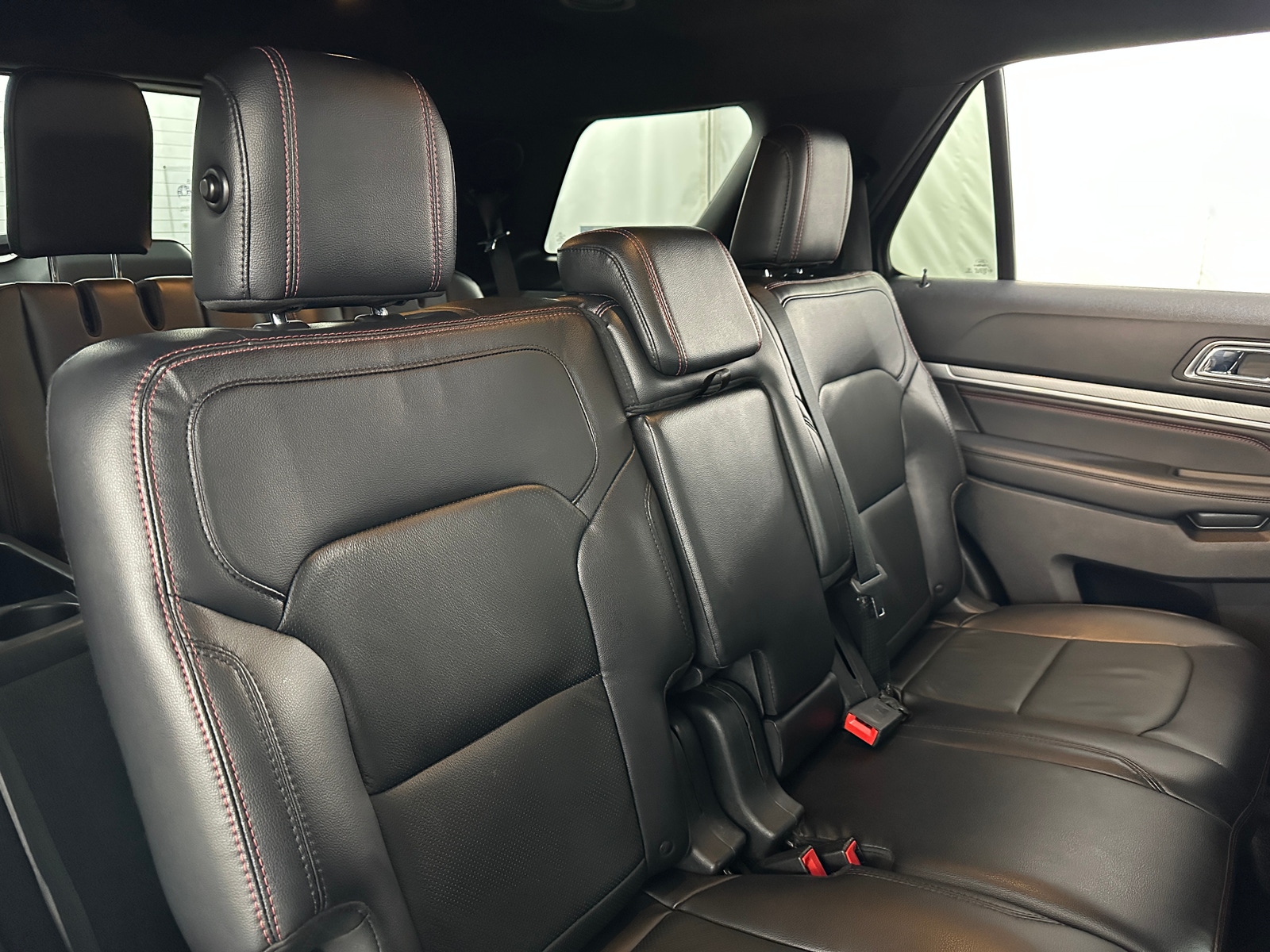Thumbnail: 2019 Ford Explorer - 5