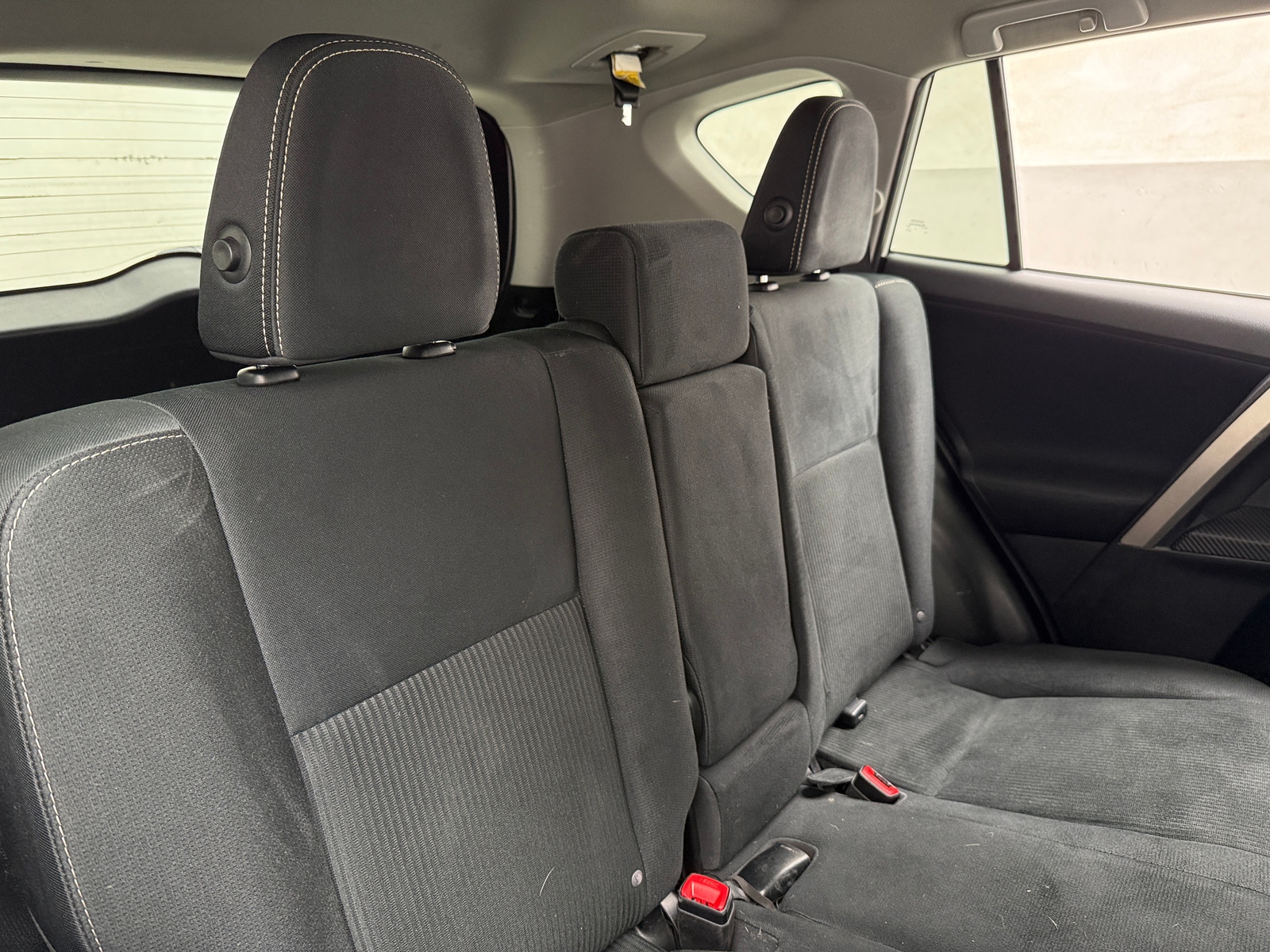 Thumbnail: 2015 Toyota RAV4 - 6