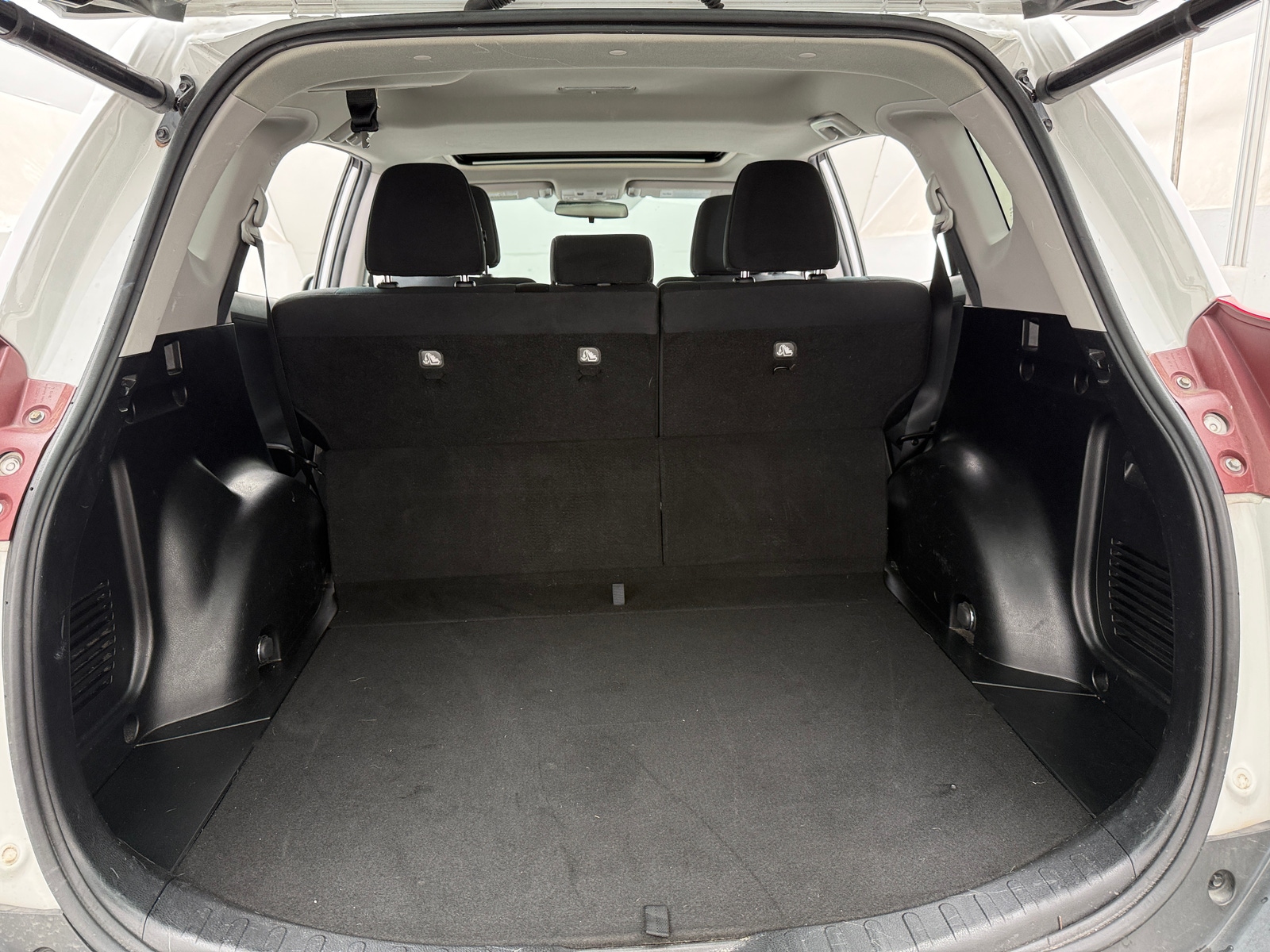 Thumbnail: 2015 Toyota RAV4 - 7