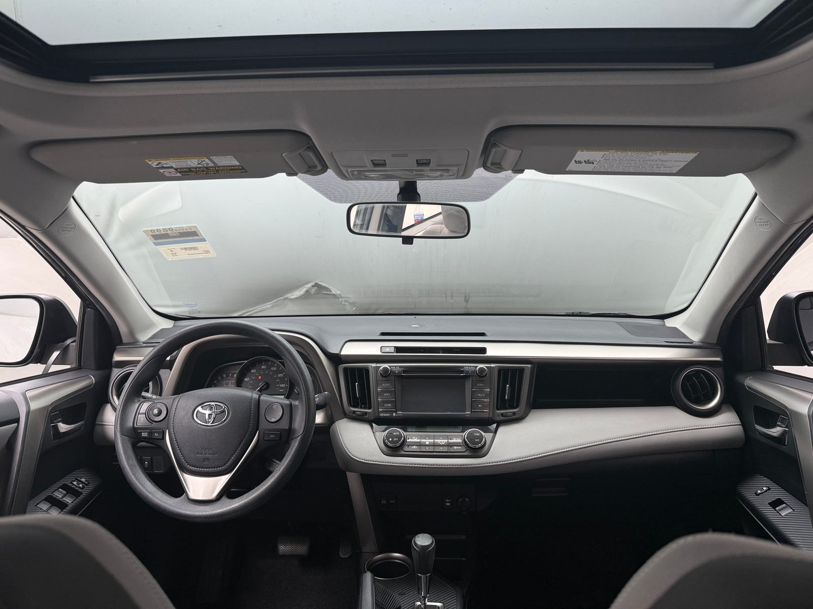 Thumbnail: 2015 Toyota RAV4 - 3