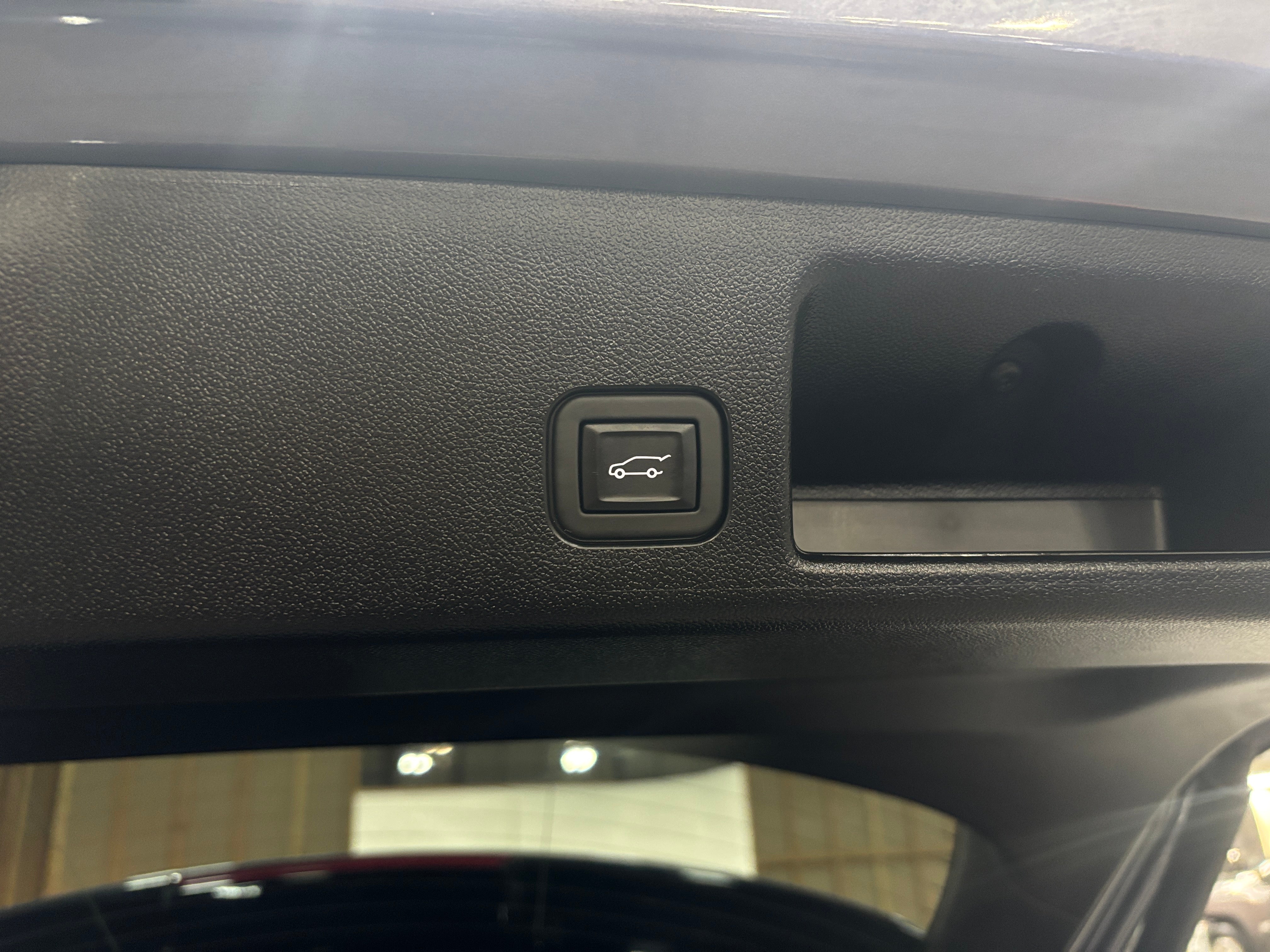 Used 2024 Chevrolet Equinox EV LT with VIN 3GN7DLRP1RS265589 for sale in Auburn, WA