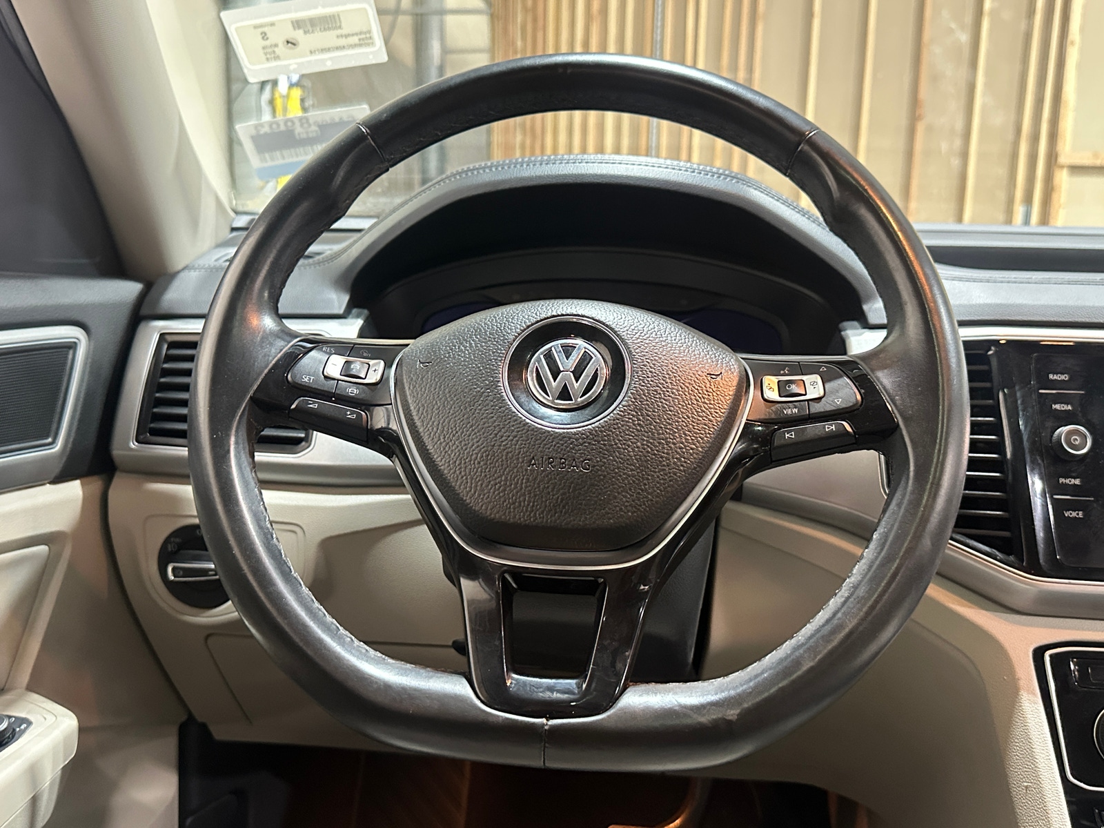Thumbnail: 2019 Volkswagen Atlas - 4