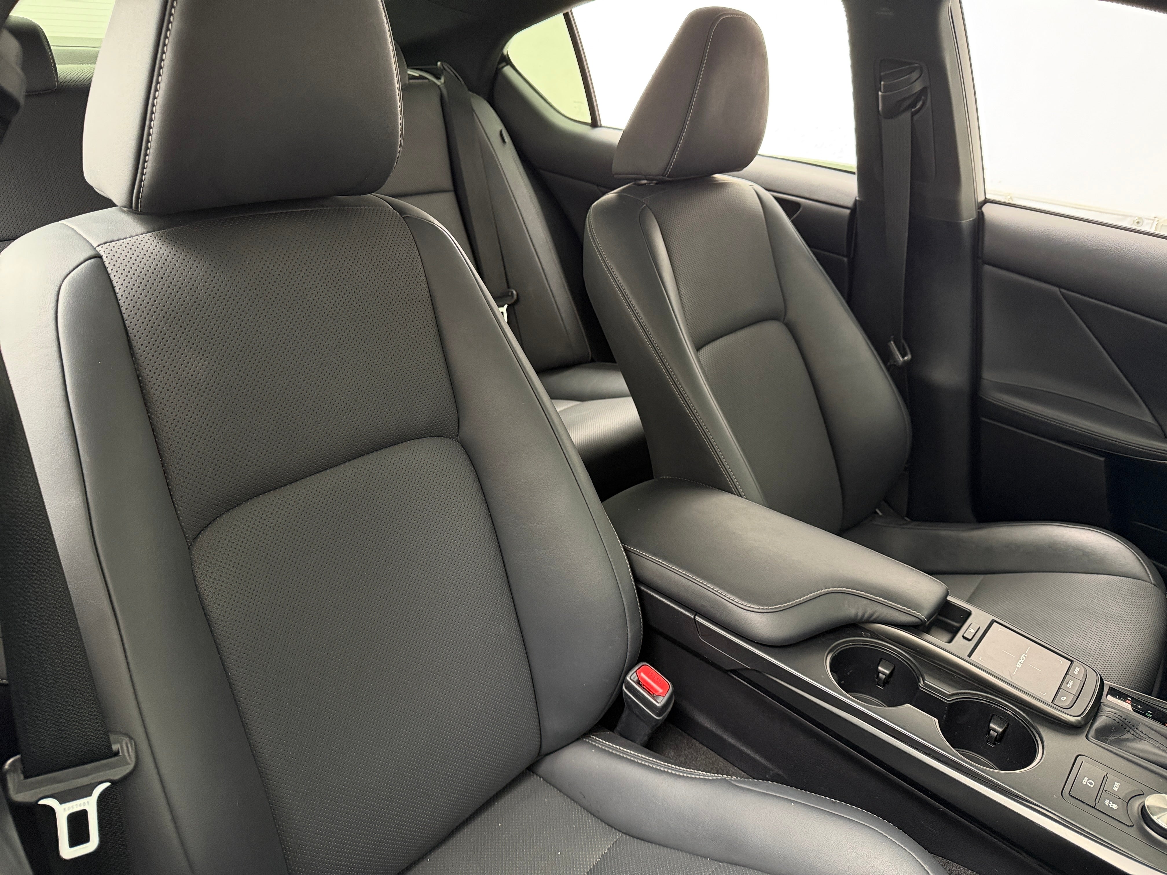 2023 Lexus IS 300