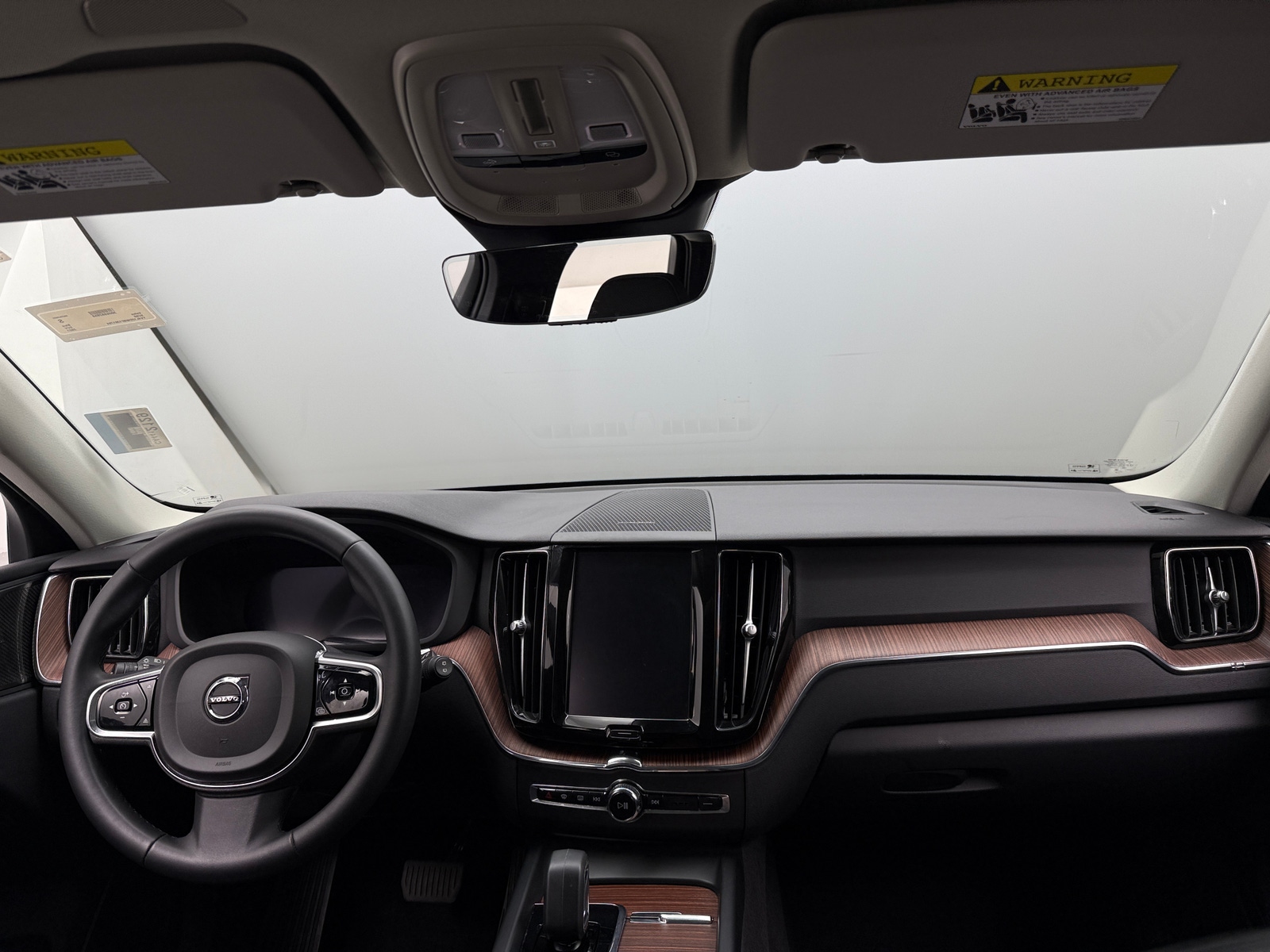 Thumbnail: 2023 Volvo XC60 - 2