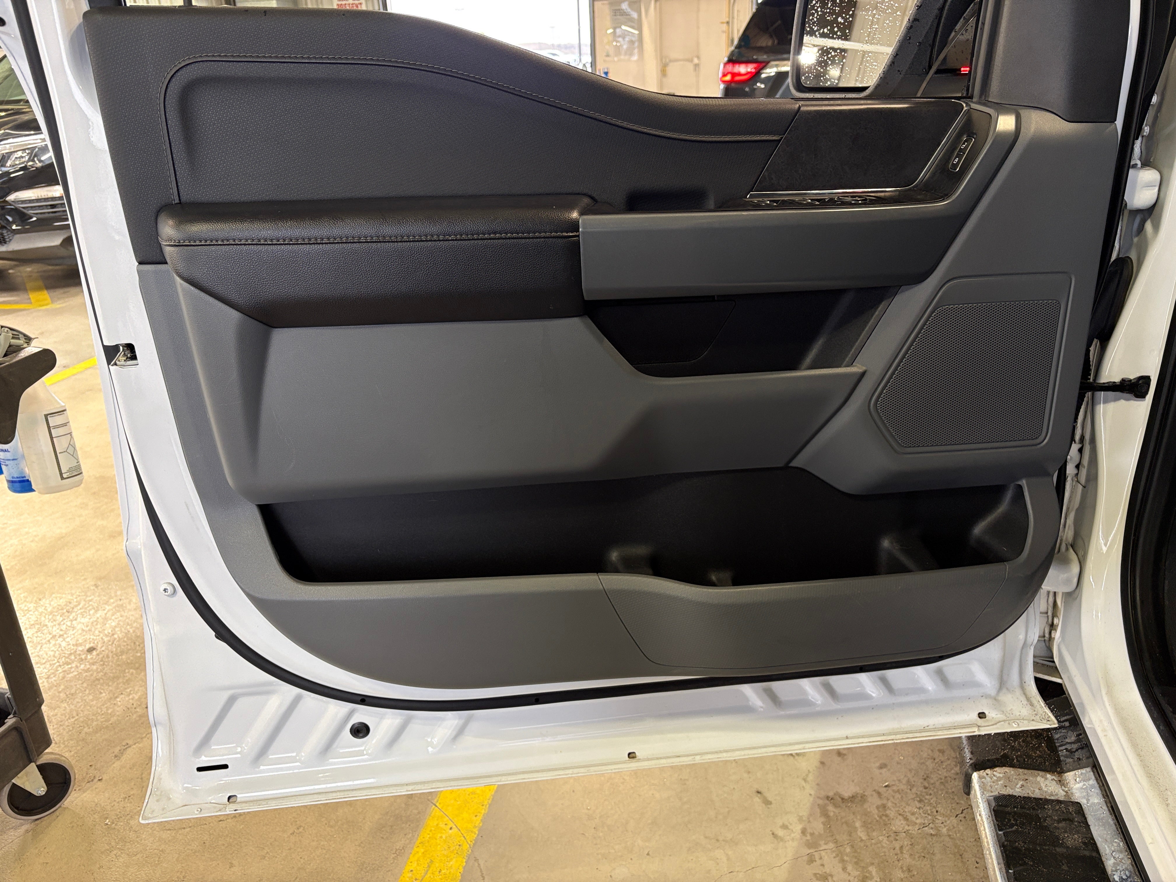 2024 Ford F-150 XLT - Photo 3