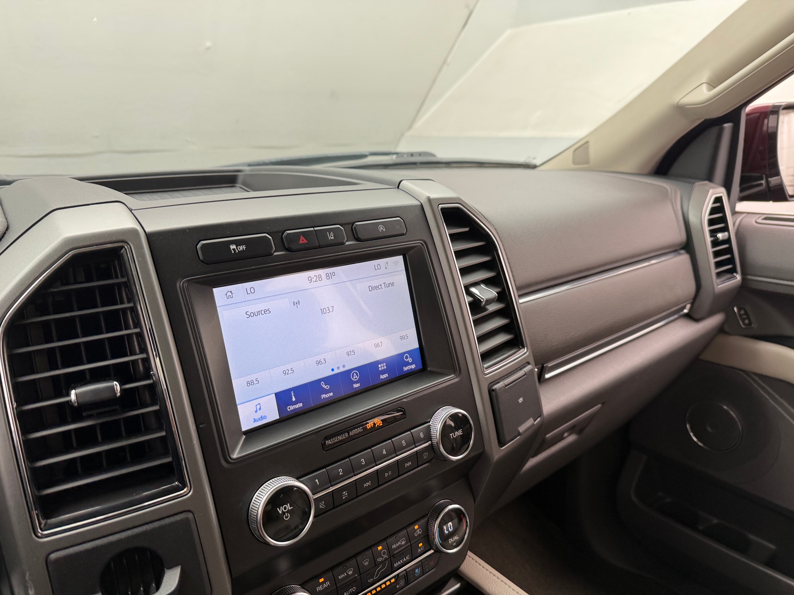 Thumbnail: 2020 Ford Expedition - 3
