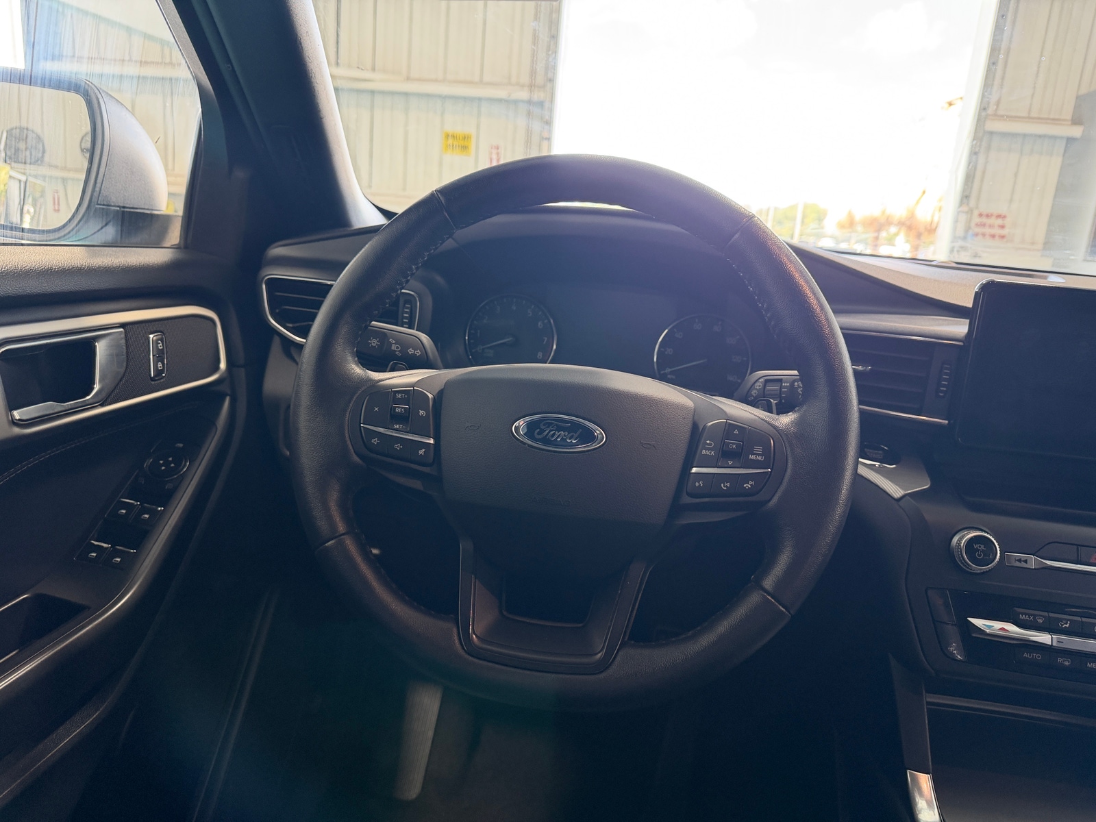 Thumbnail: 2020 Ford Explorer - 4