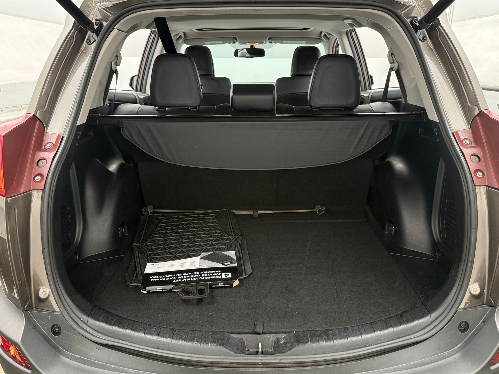 Thumbnail: 2013 Toyota RAV4 - 7