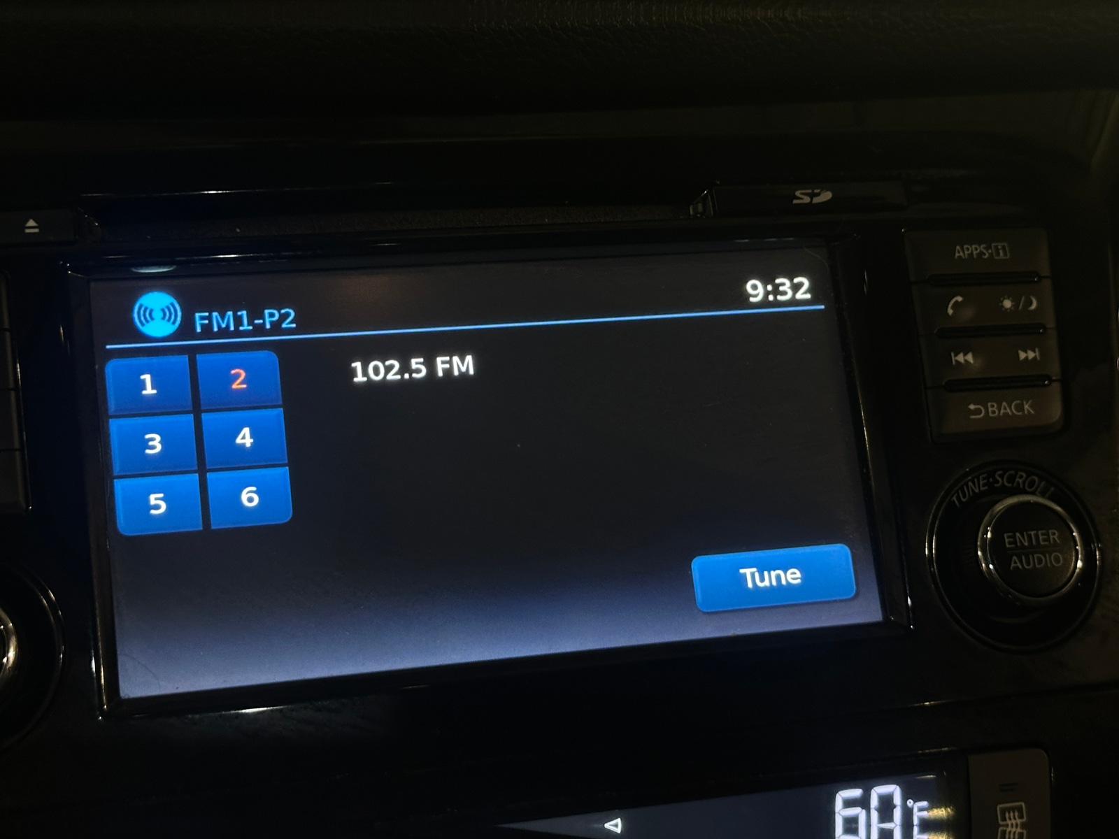 Thumbnail: 2016 Nissan Rogue - 4