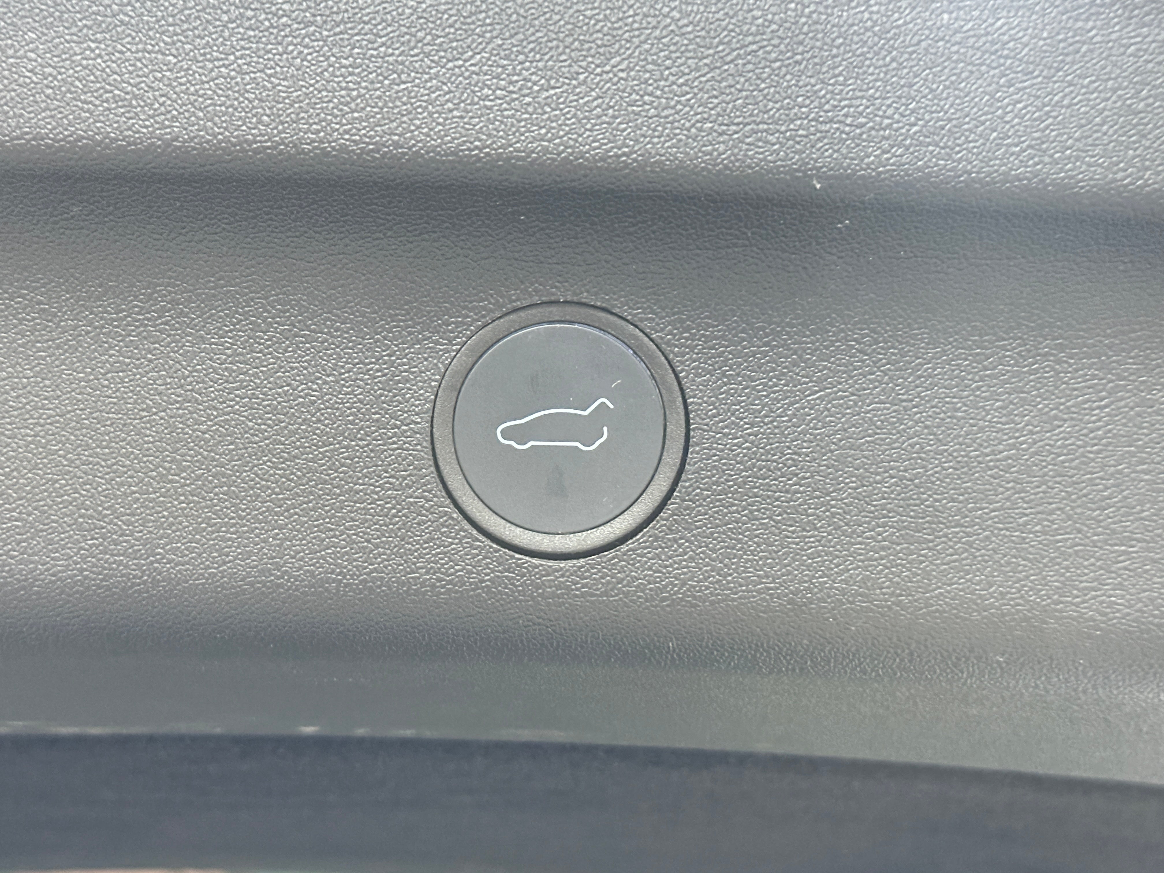 Used 2023 Tesla Model Y Long Range with VIN 7SAYGDEE7PA076191 for sale in Oak Creek, WI