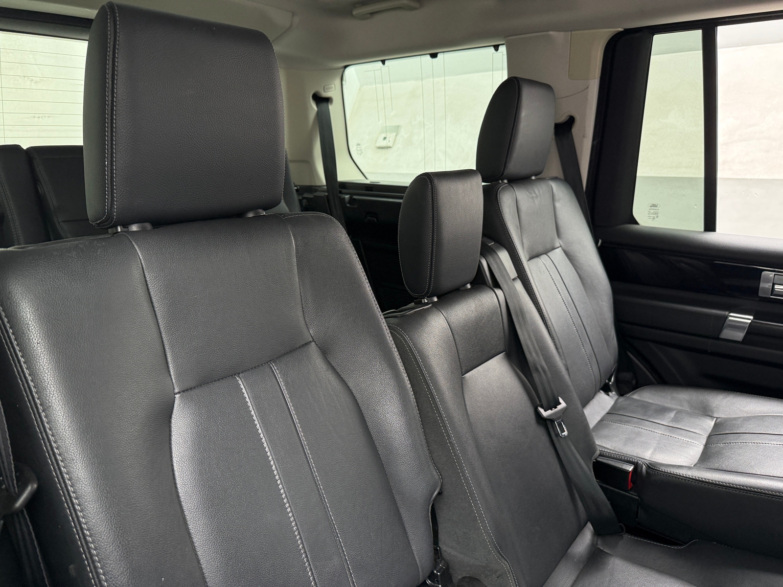 Thumbnail: 2016 Land Rover LR4 - 5