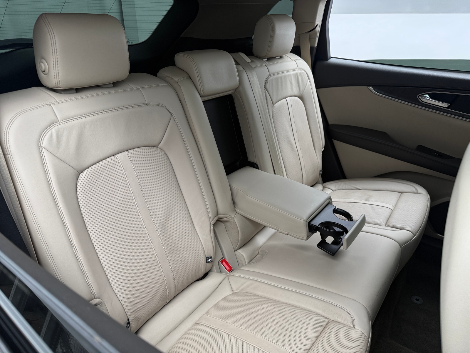 Thumbnail: 2019 Lincoln Nautilus - 5