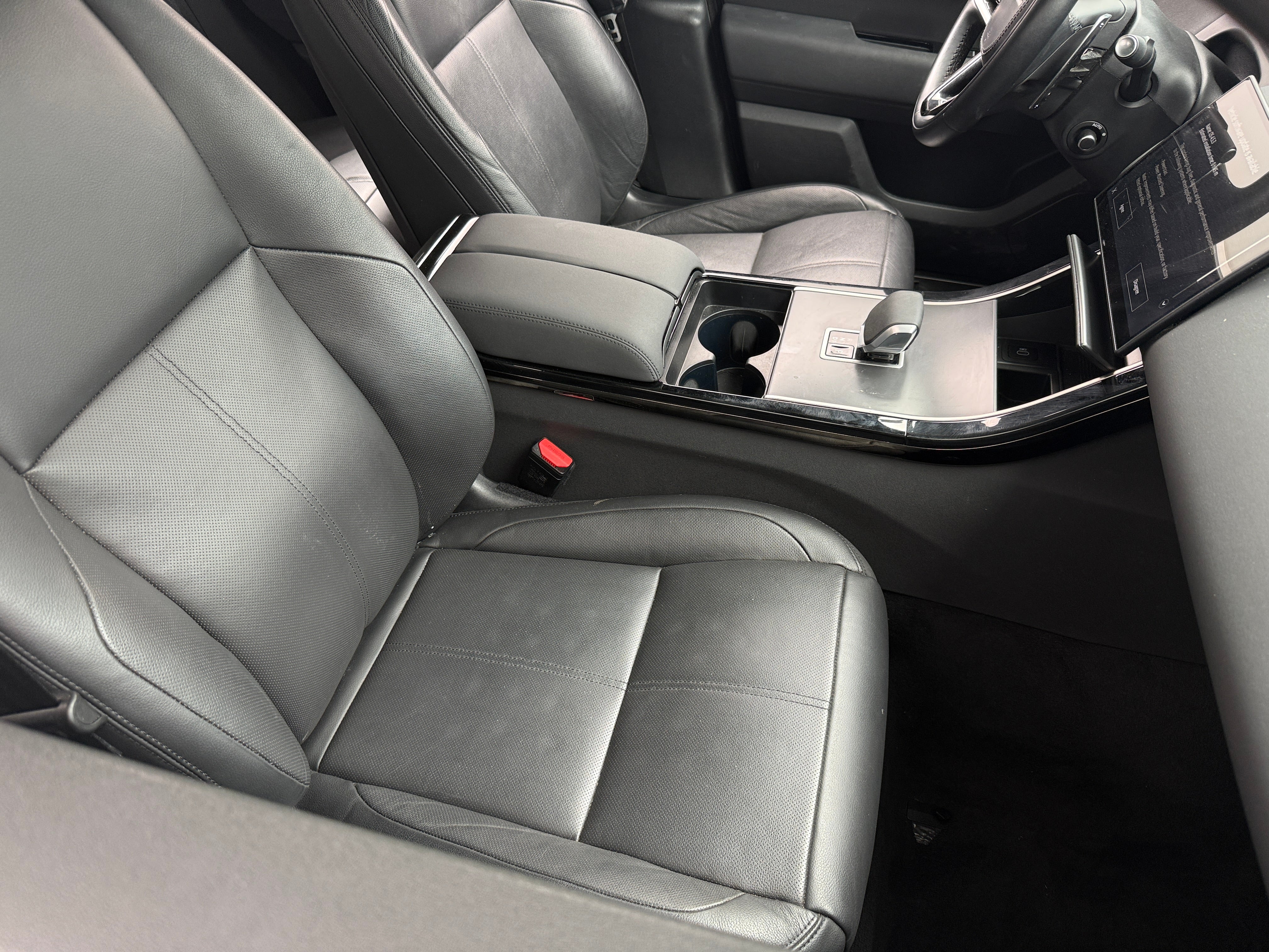 2025 Land Rover Range Rover Velar