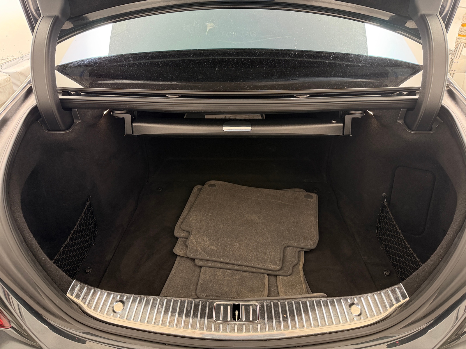 Thumbnail: 2020 Mercedes-Benz S-Class - 6