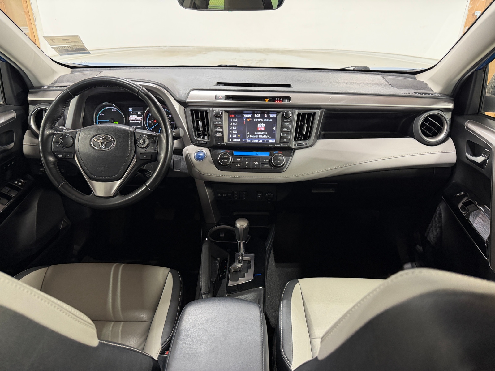 Thumbnail: 2017 Toyota RAV4 - 2